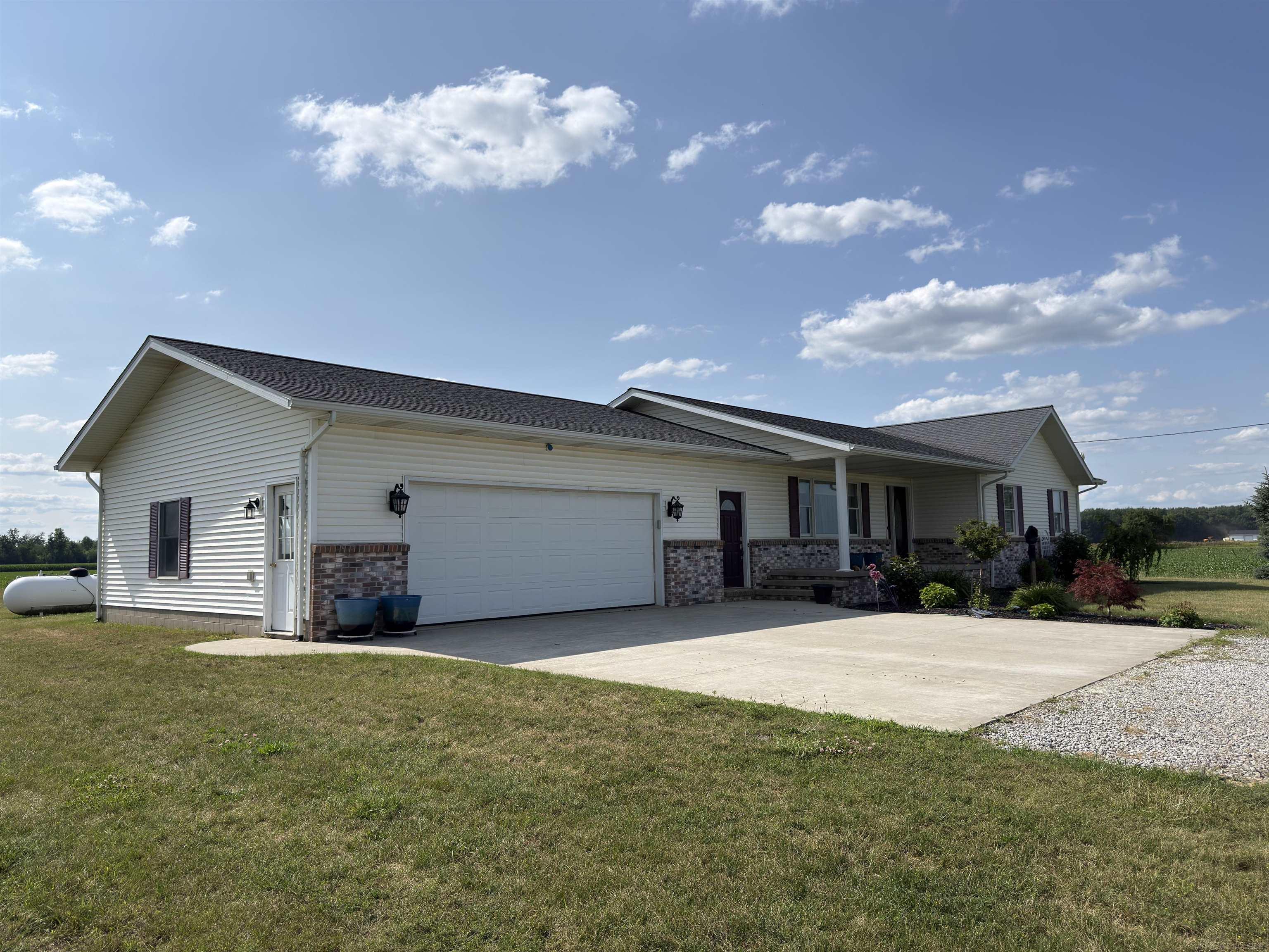 659 N Gates Road Property Photo 32