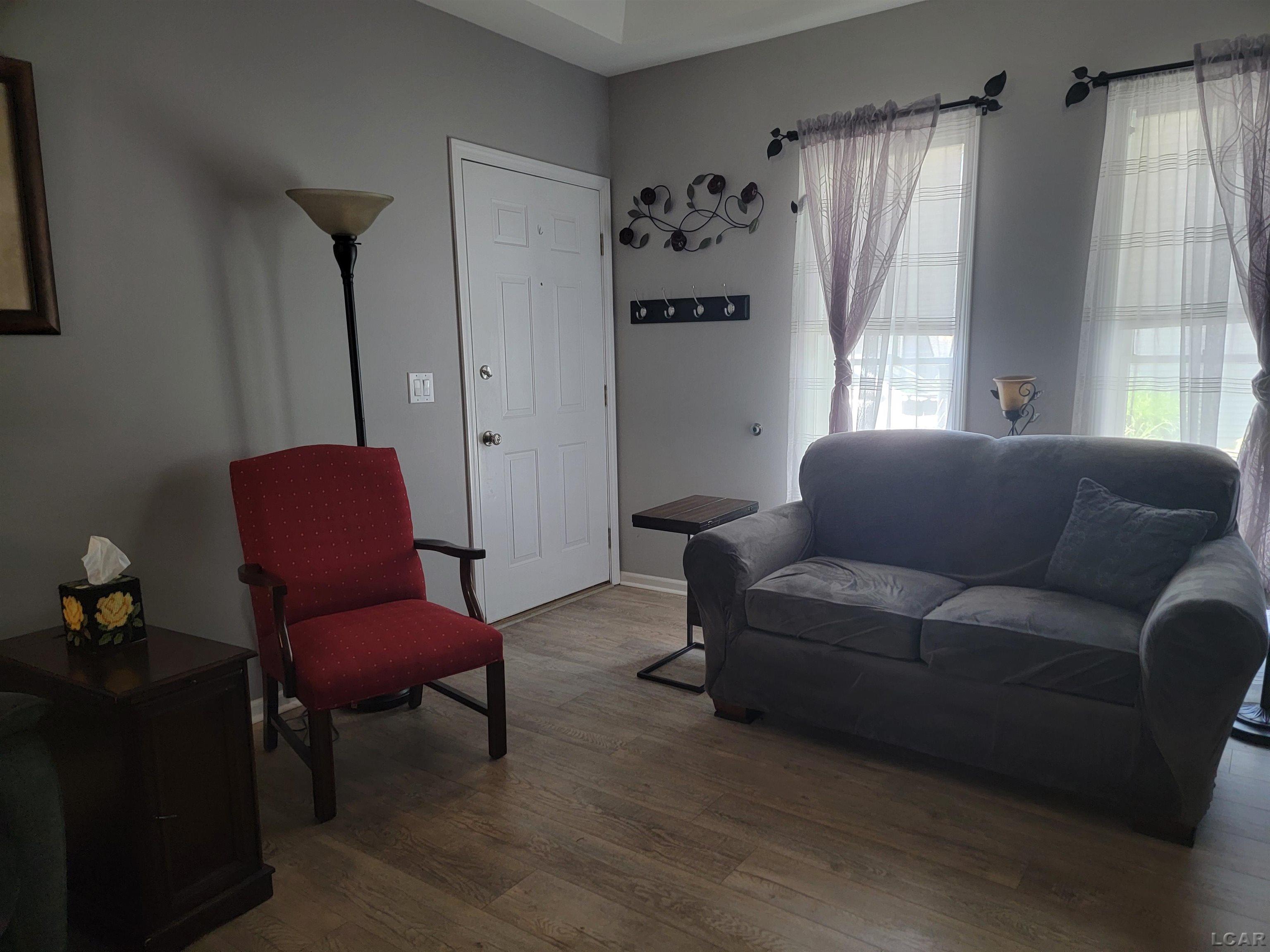 959 W Maumee Street Property Photo 3