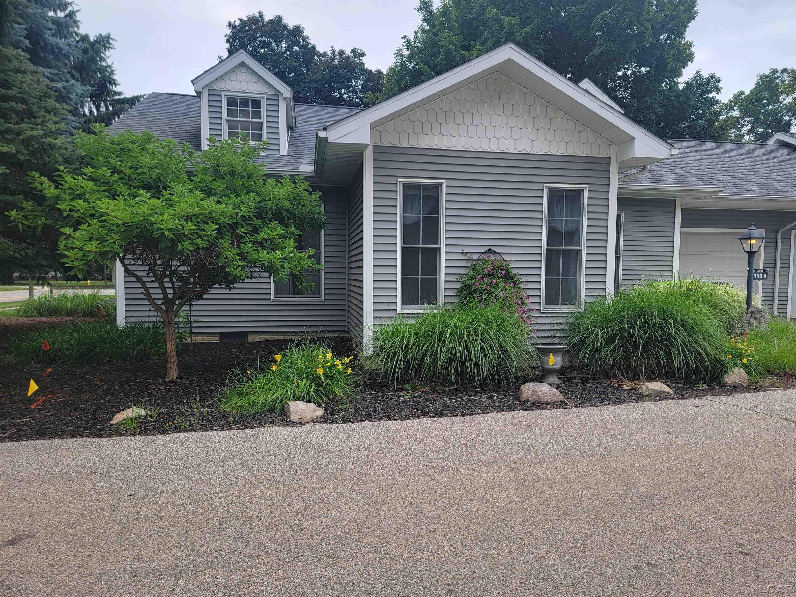 959 W Maumee Street Property Photo 25