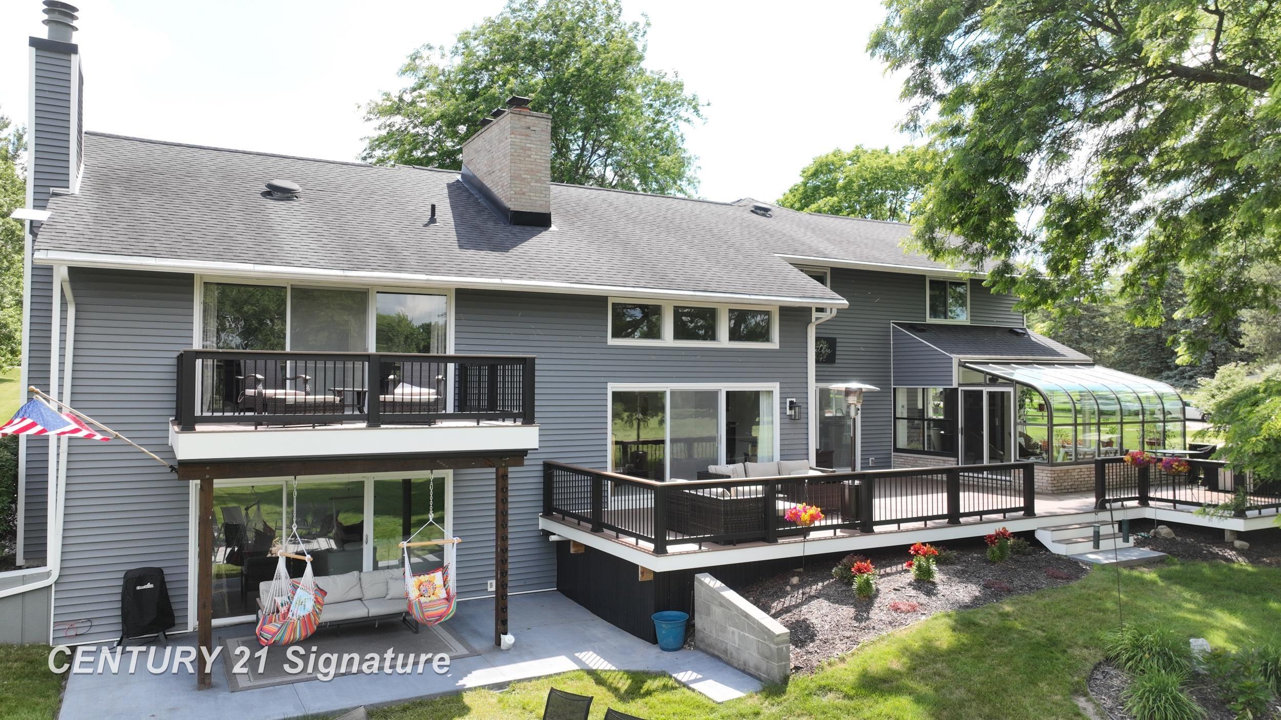 7492 River Road Property Photo 8