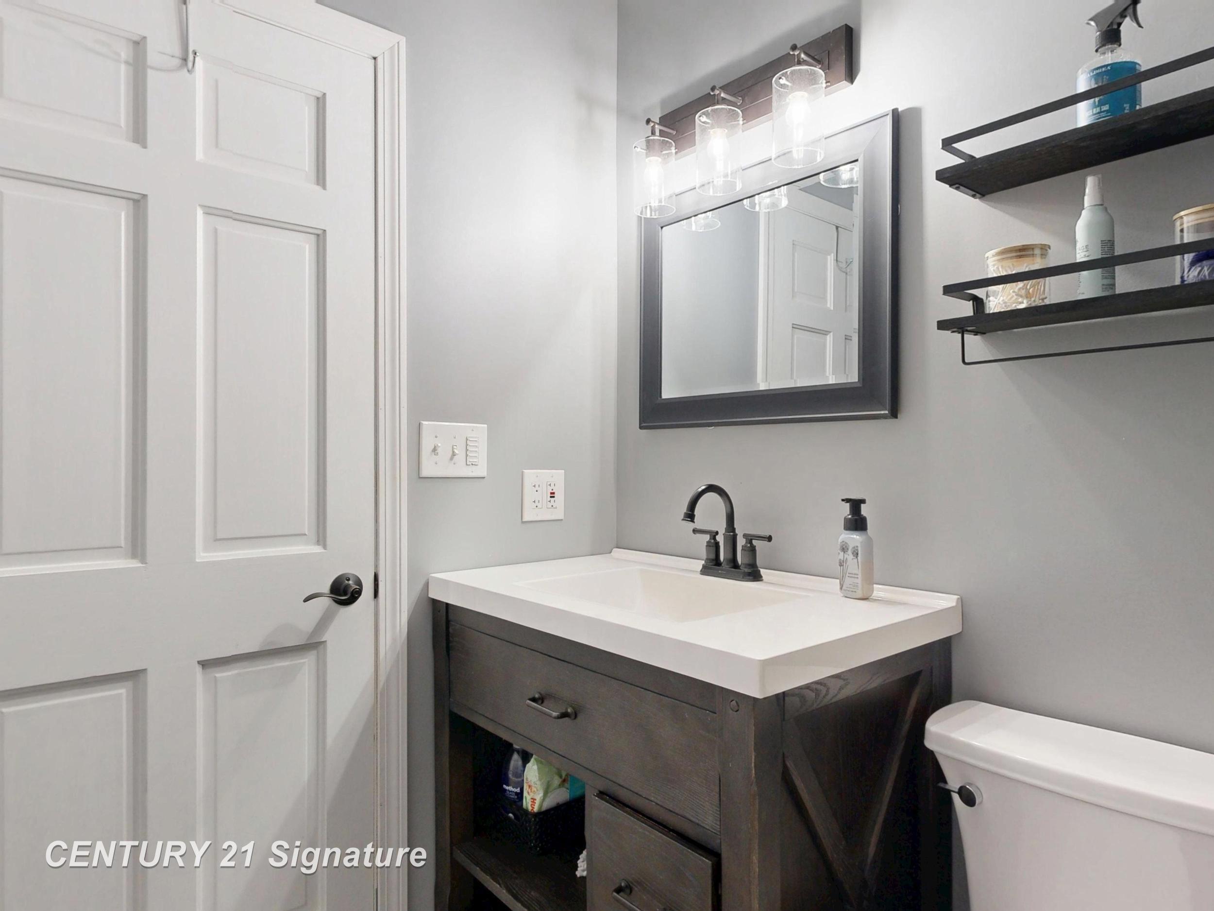 7492 River Road Property Photo 41