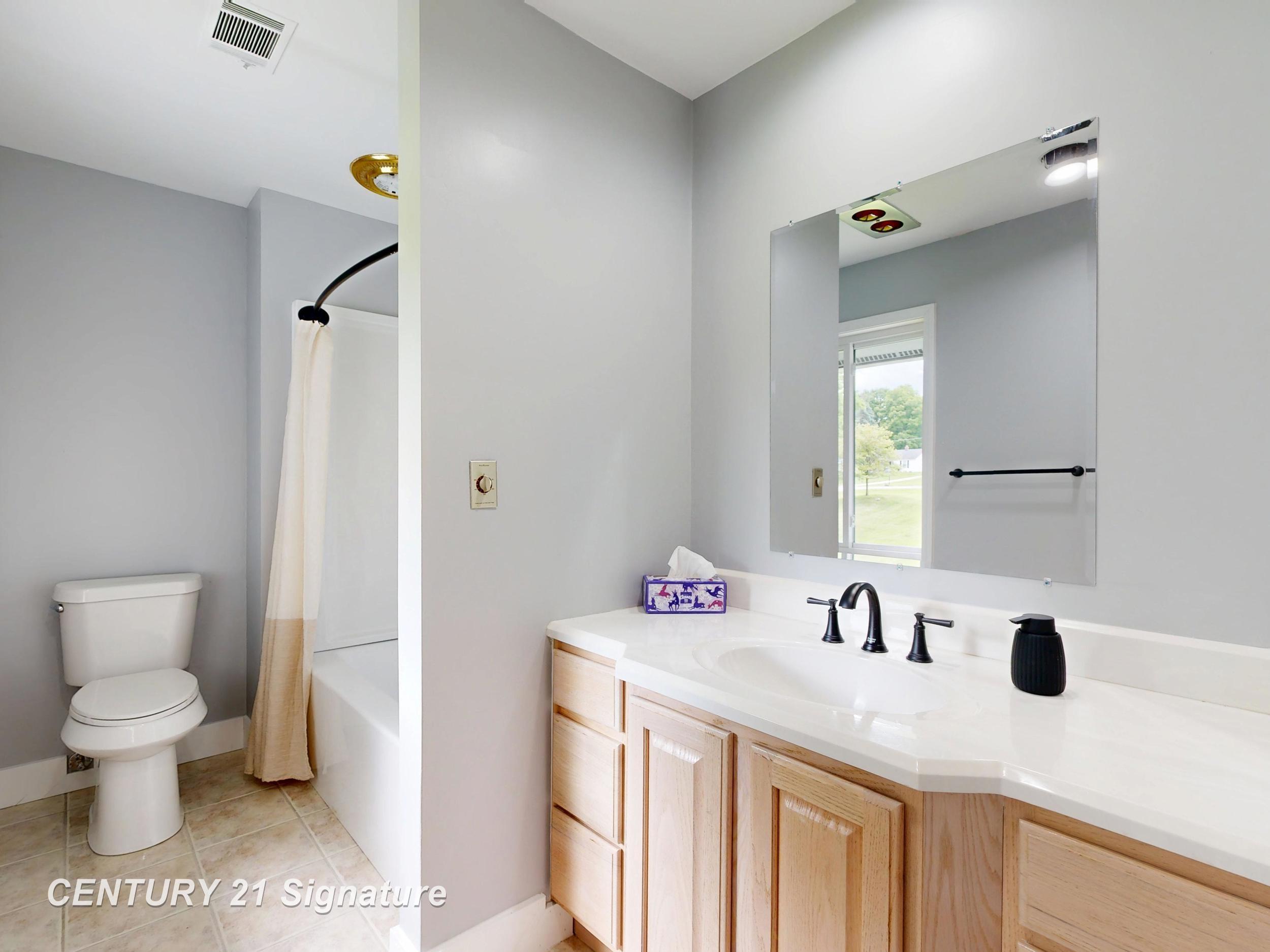 7492 River Road Property Photo 47