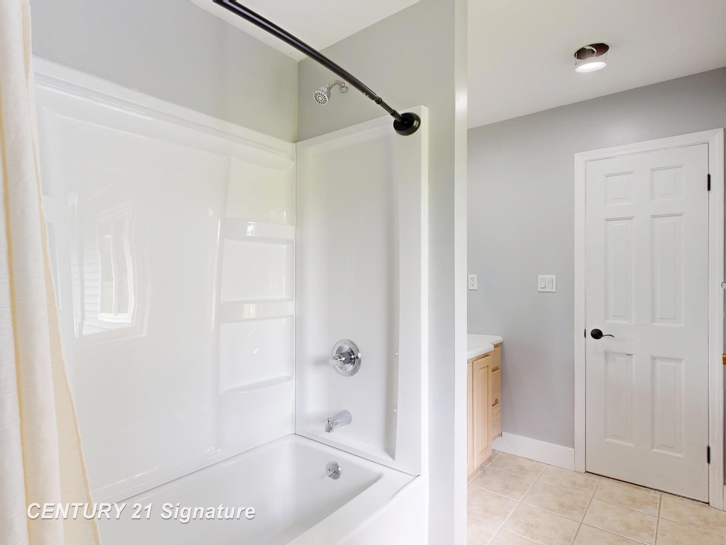 7492 River Road Property Photo 48