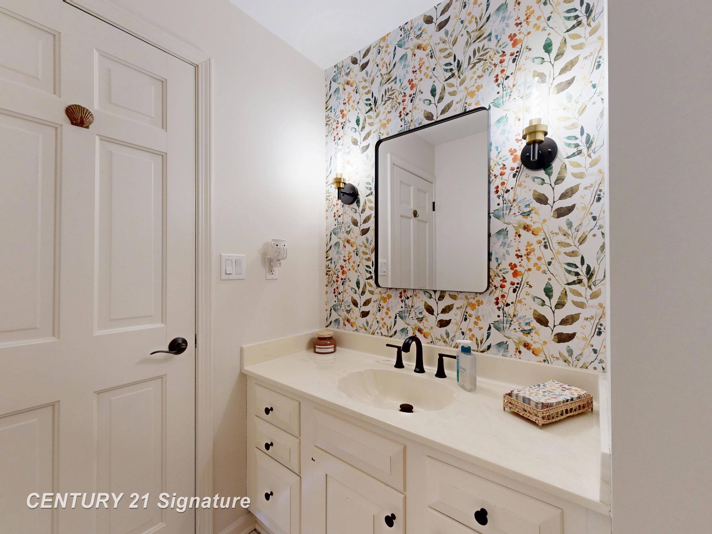 7492 River Road Property Photo 52