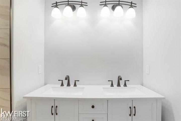11080 Handel Lane Property Photo 8