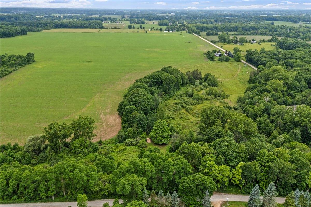 1187 Parks Road Property Photo 4