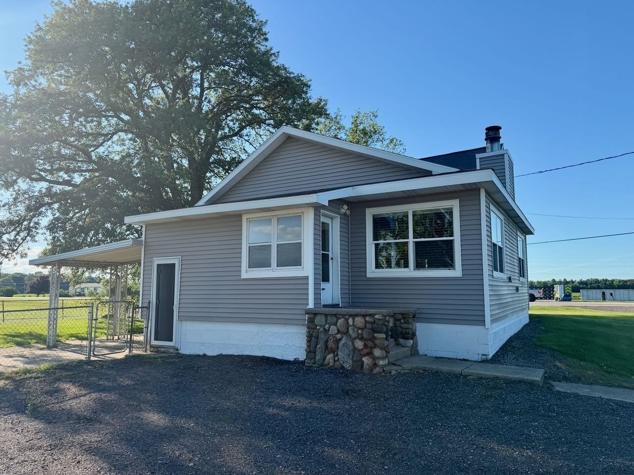 5577 Peet Road Property Photo 3