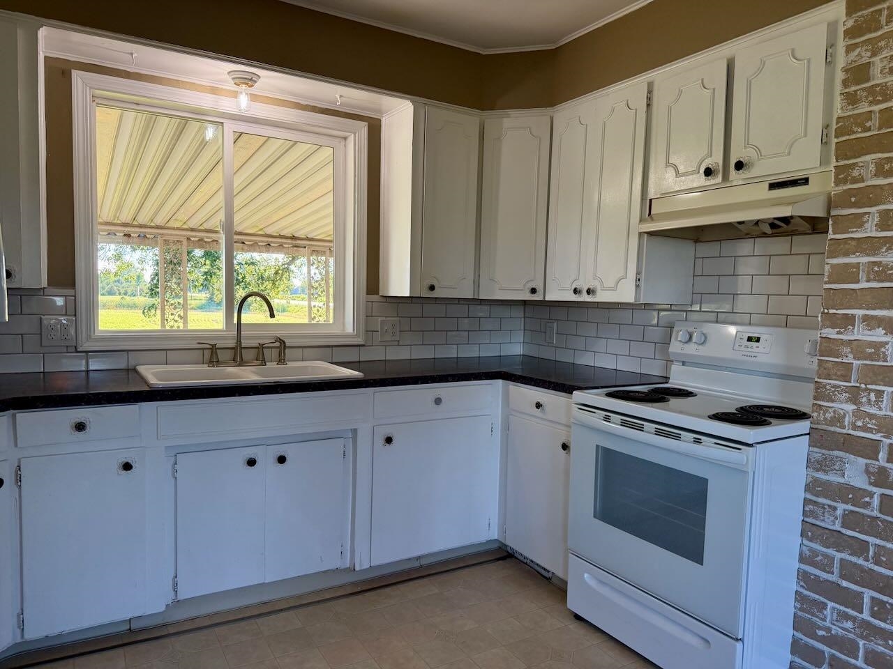 5577 Peet Road Property Photo 28