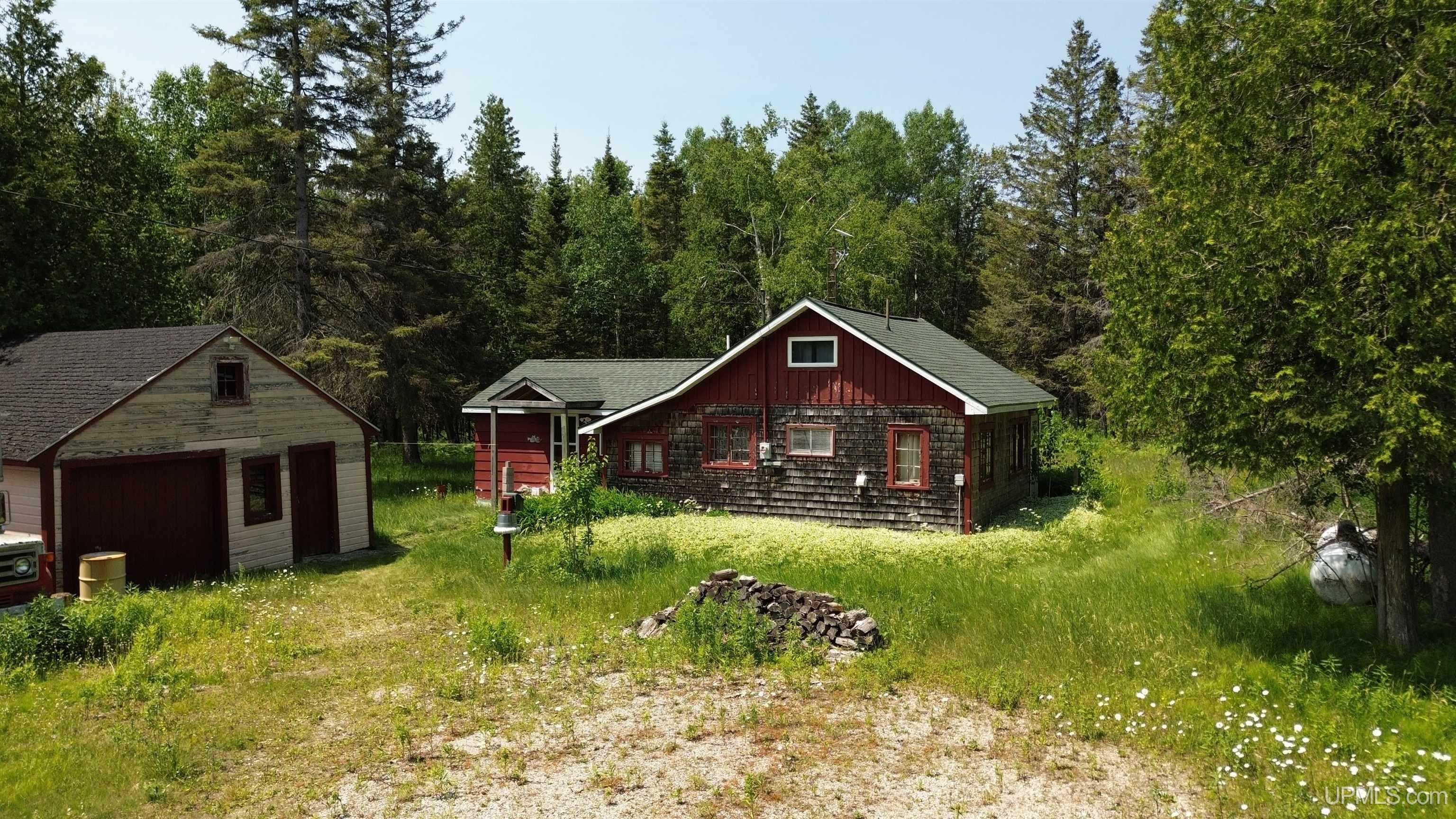 15655 W Us 2 Highway Property Photo 1