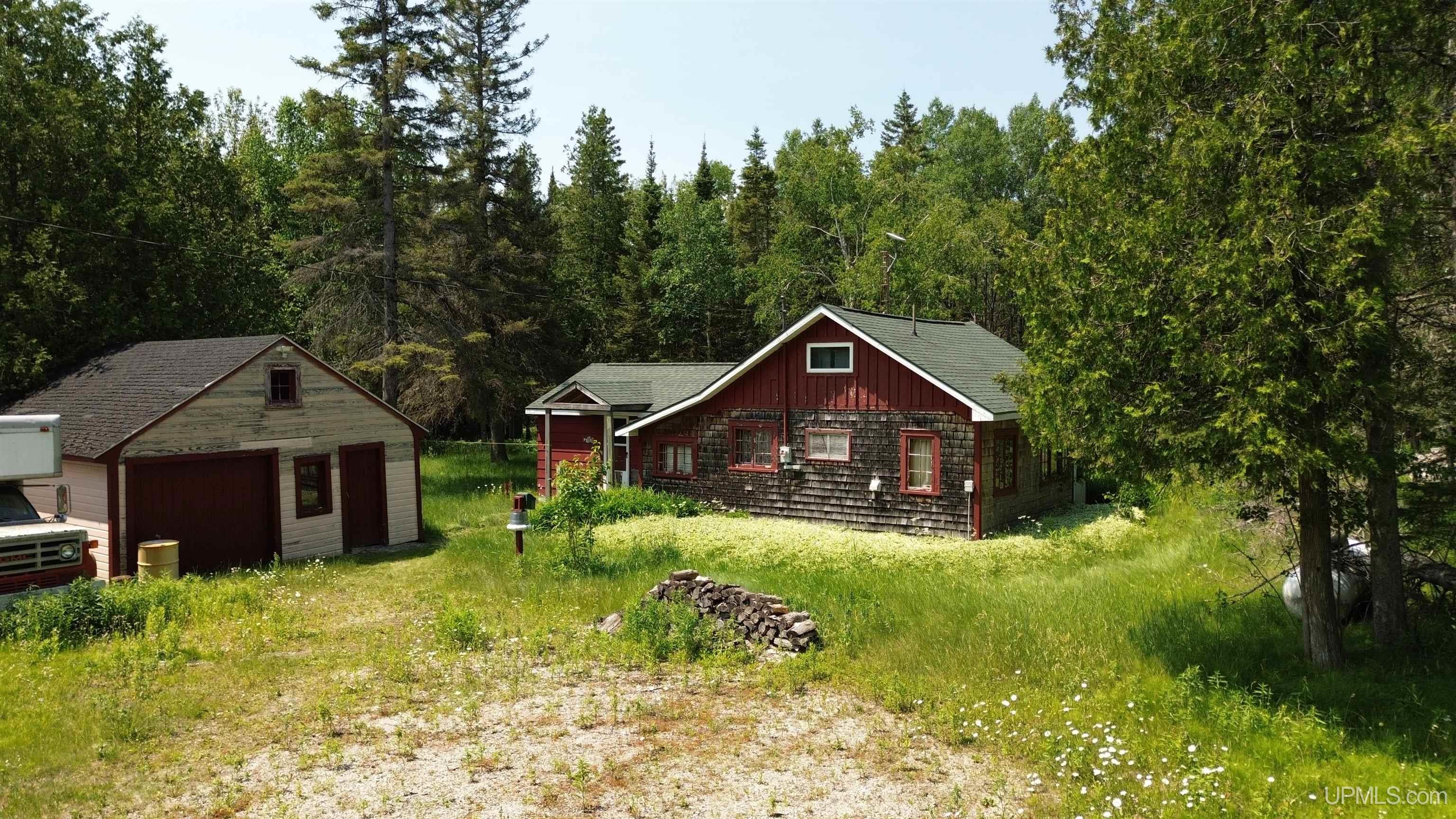 15655 W Us 2 Highway Property Photo 3