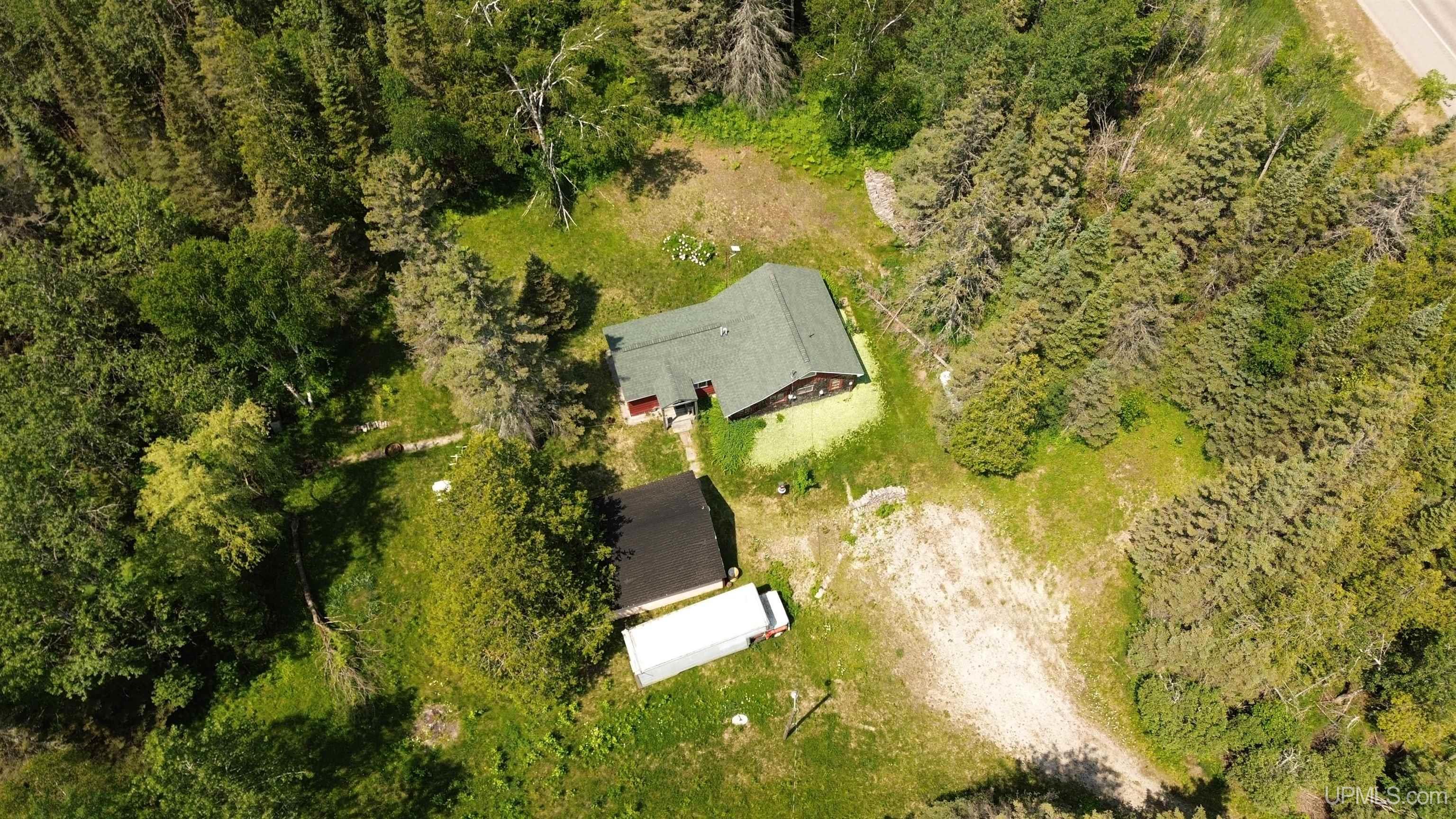 15655 W Us 2 Highway Property Photo 10