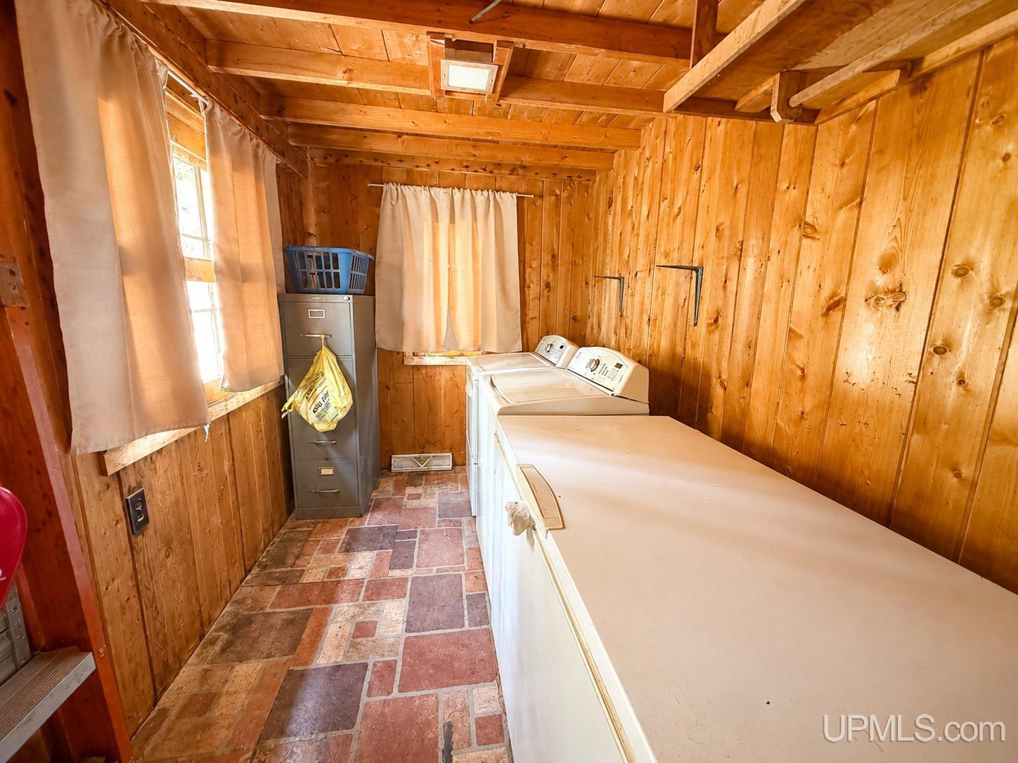 15655 W Us 2 Highway Property Photo 27
