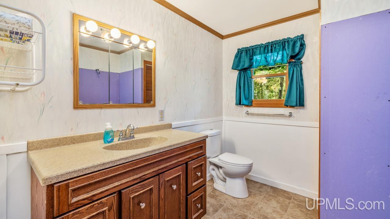 N6079 Shore Drive Q-4 Road Property Photo 32