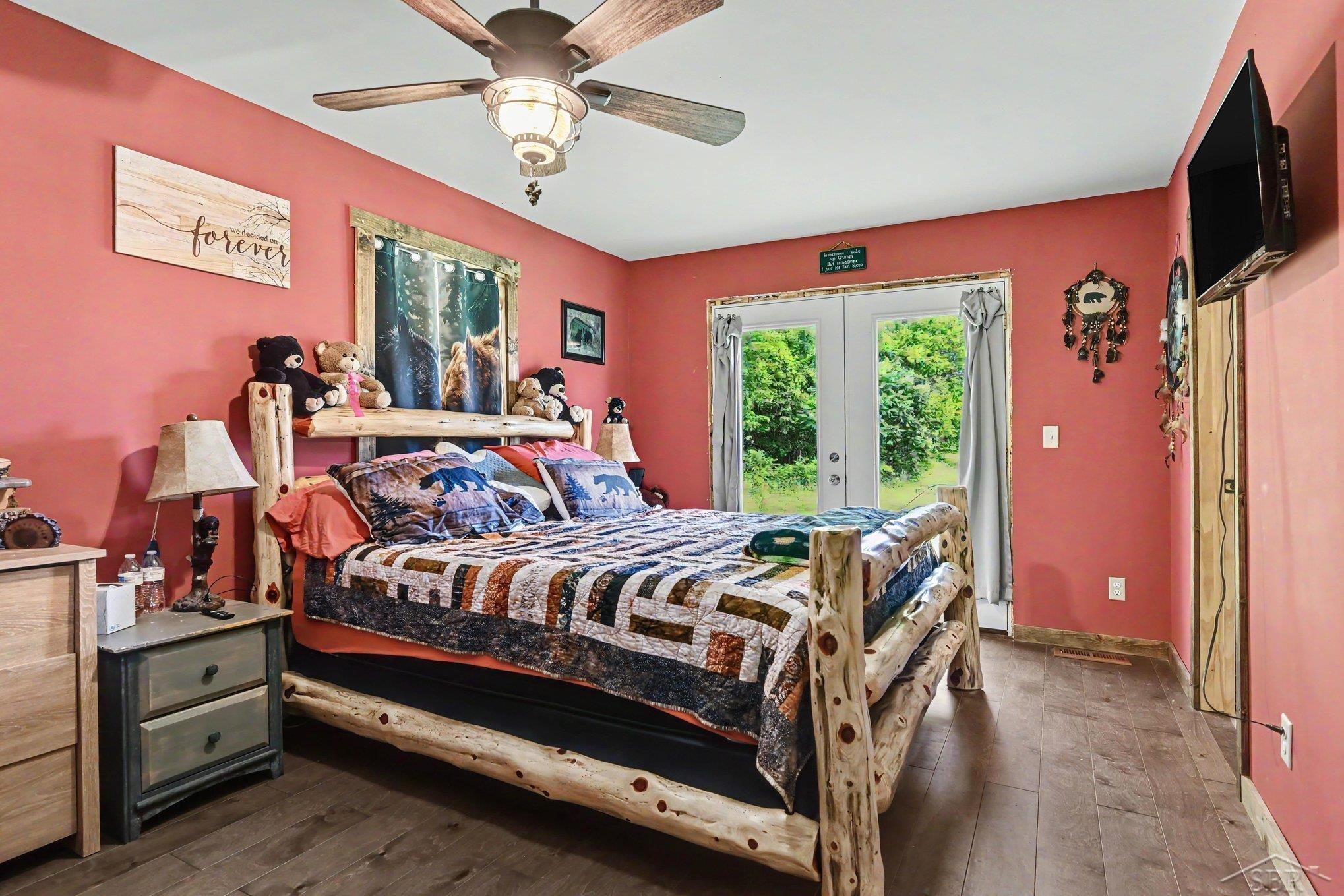 926 Wattles Road Property Photo 8