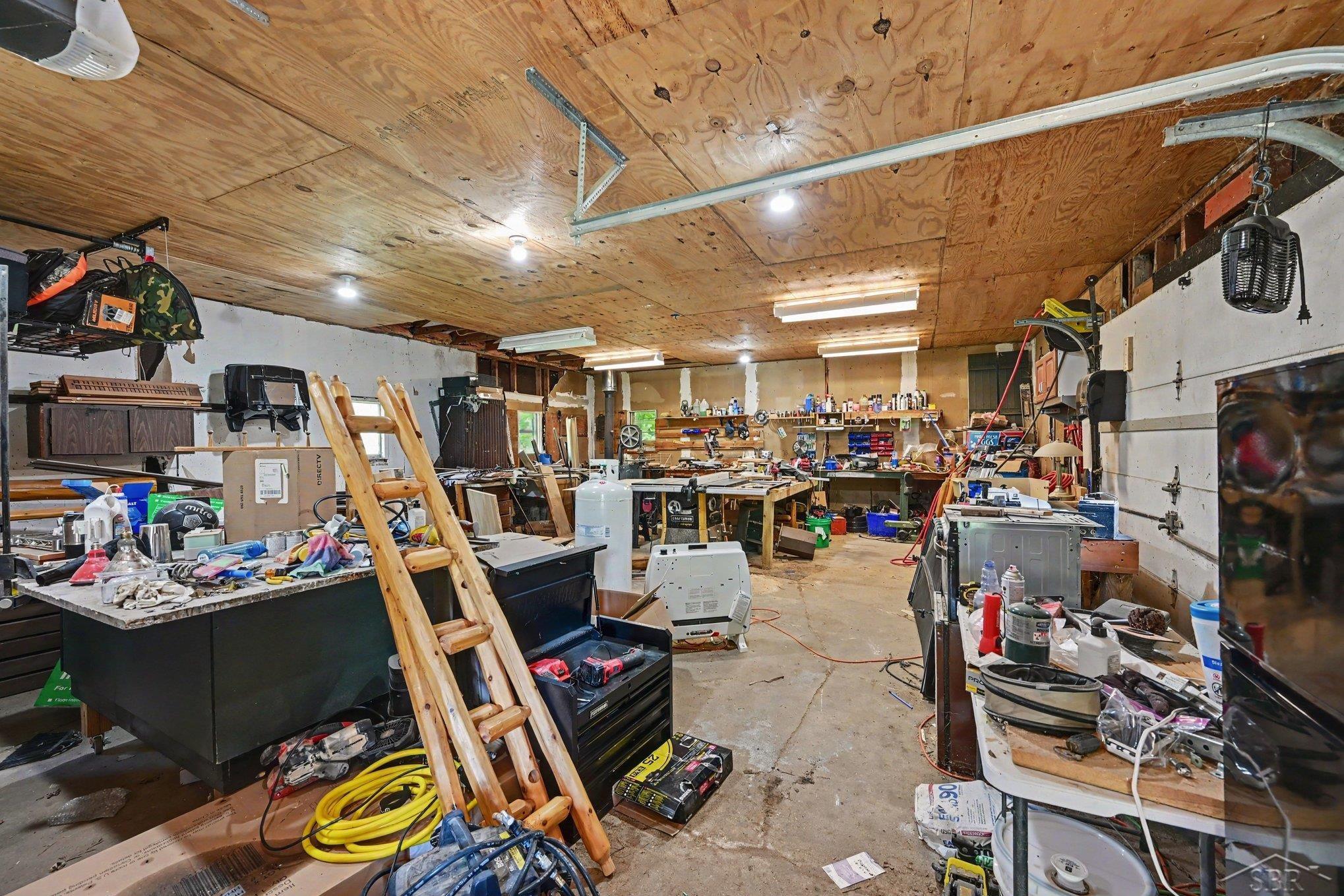 926 Wattles Road Property Photo 12