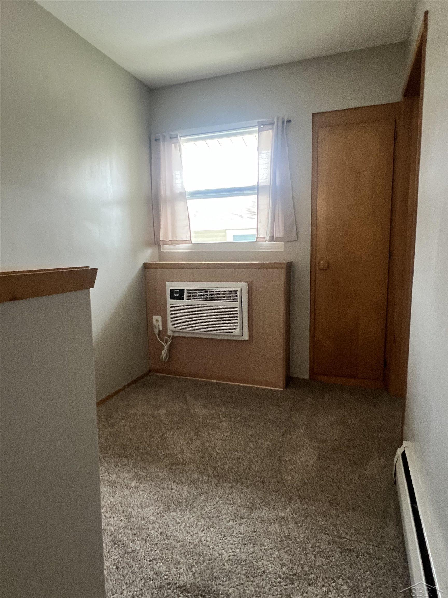 700 E Genesee Street Property Photo 14