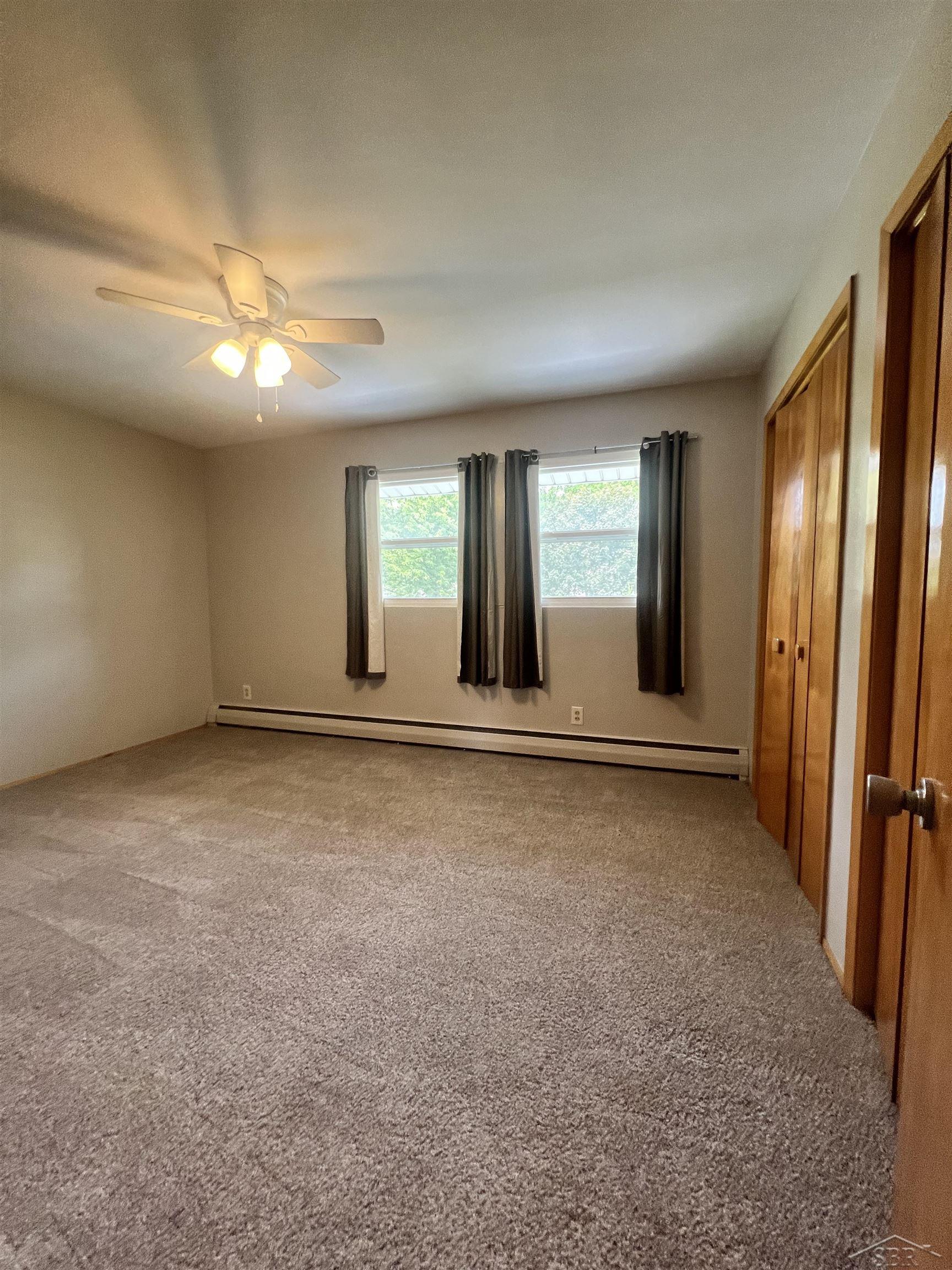700 E Genesee Street Property Photo 15