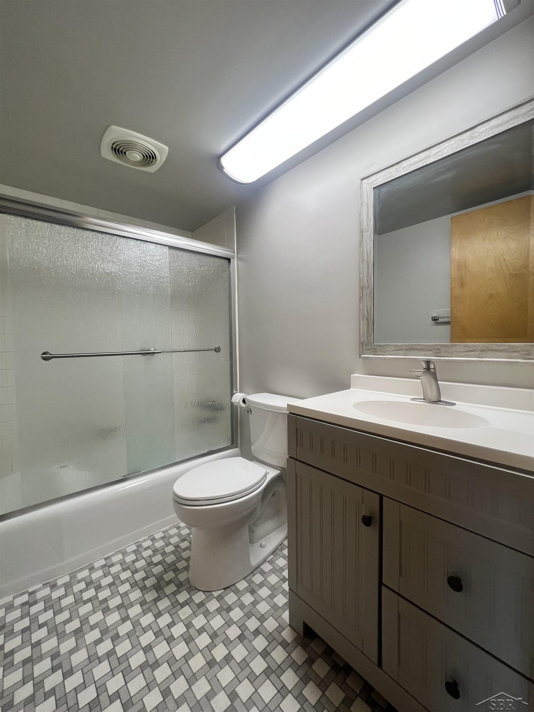 700 E Genesee Street Property Photo 19