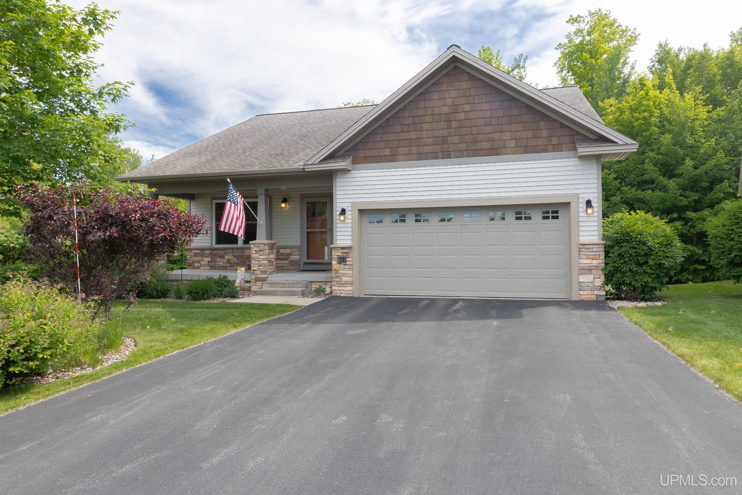 611 Brookstone Court Property Photo 1