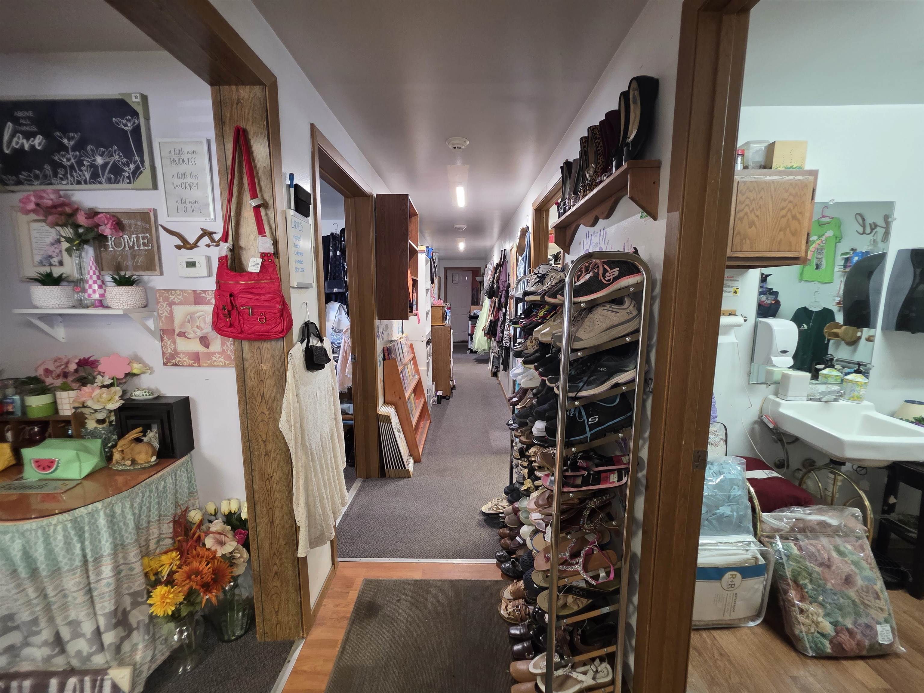 105 W 5th Street Property Photo 20