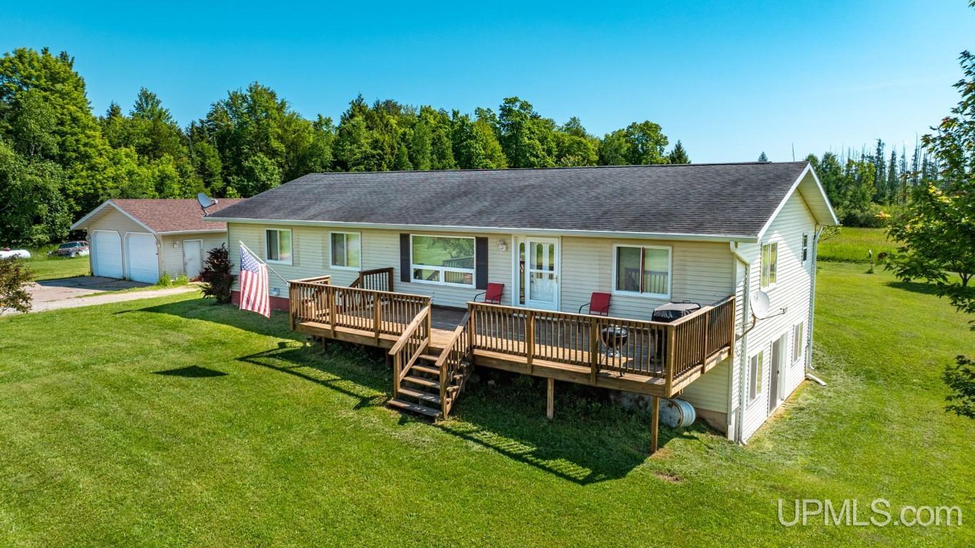 16995 Gristmill Road Property Photo 1