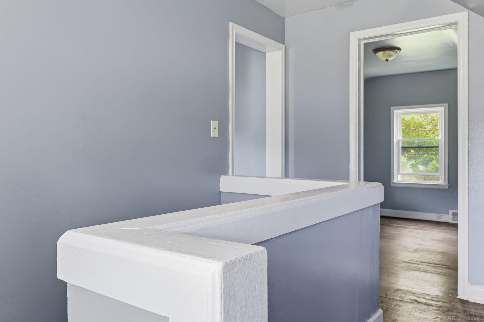 18545 Huntington Avenue Property Photo 12