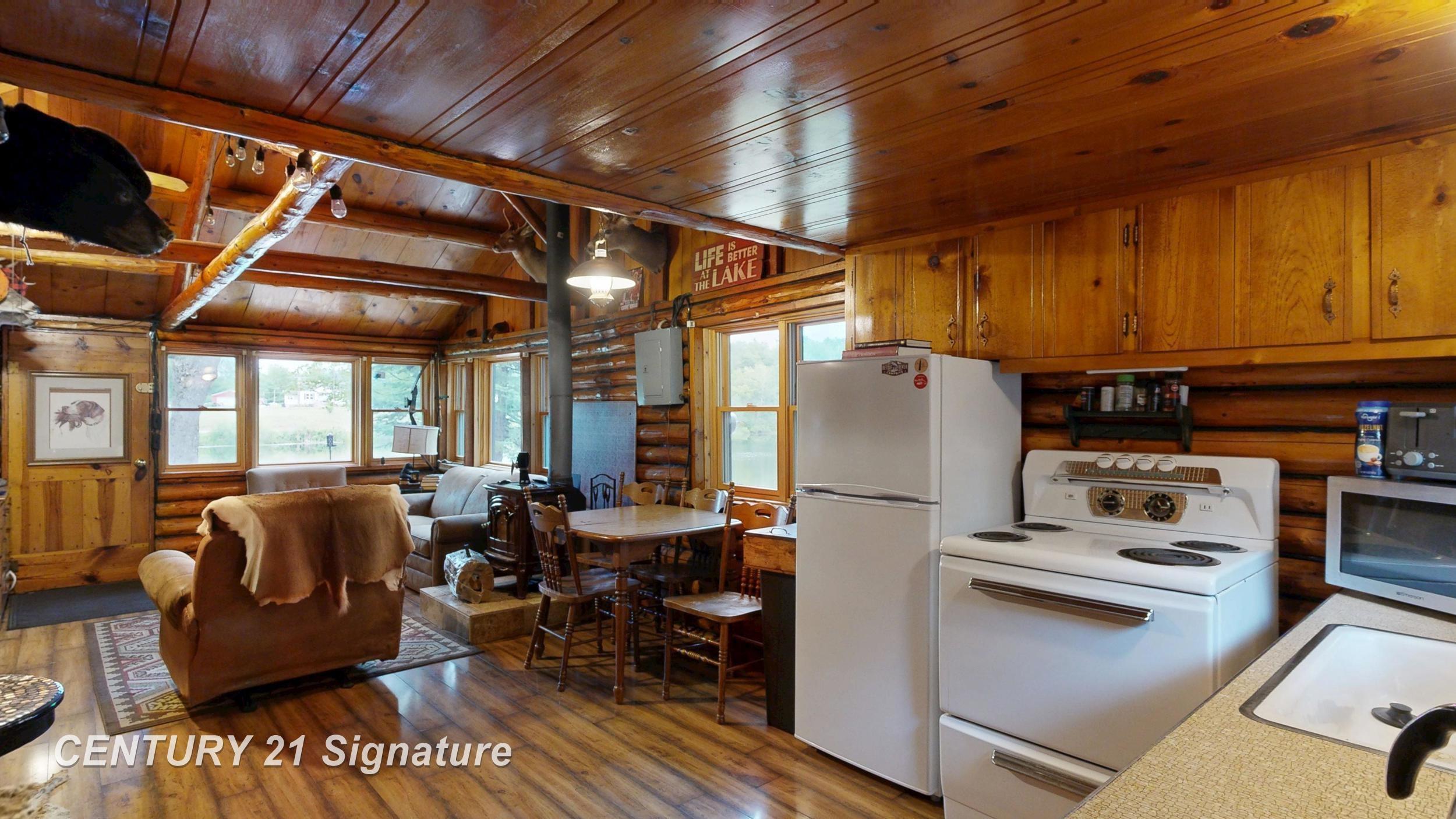 751 E Long Lake Drive Property Photo 7