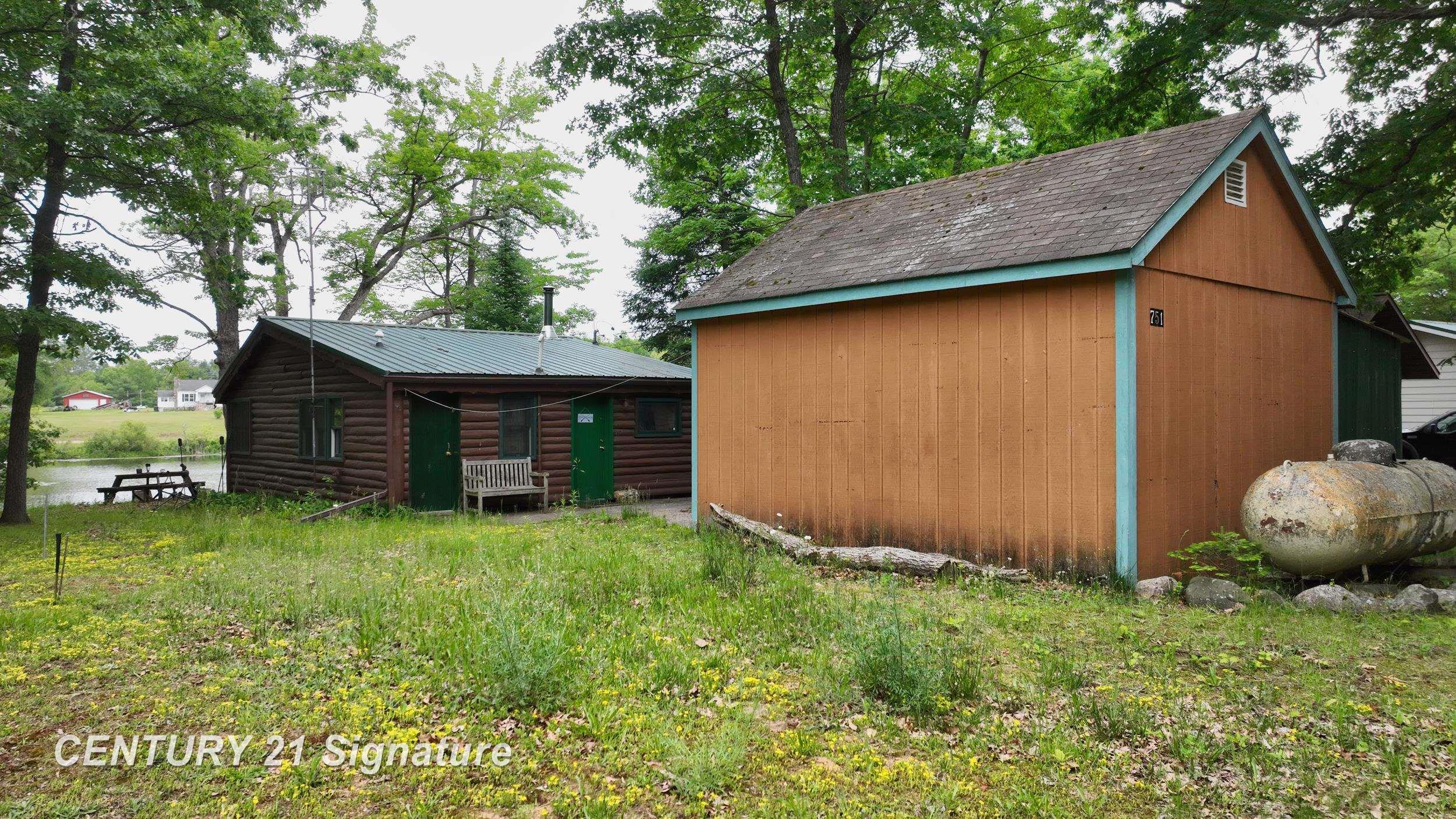 751 E Long Lake Drive Property Photo 18