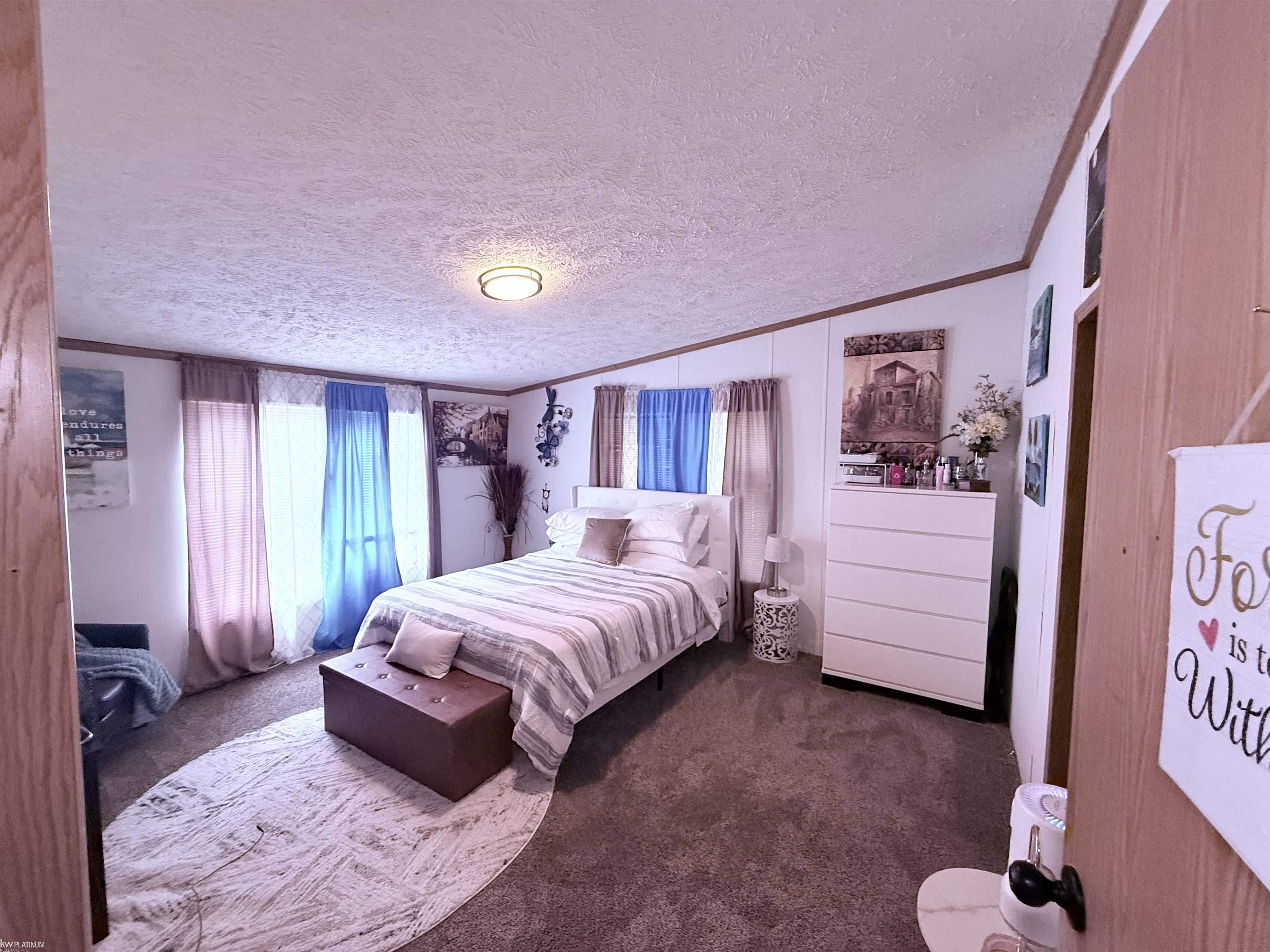 43864 Eureka Road Property Photo 2