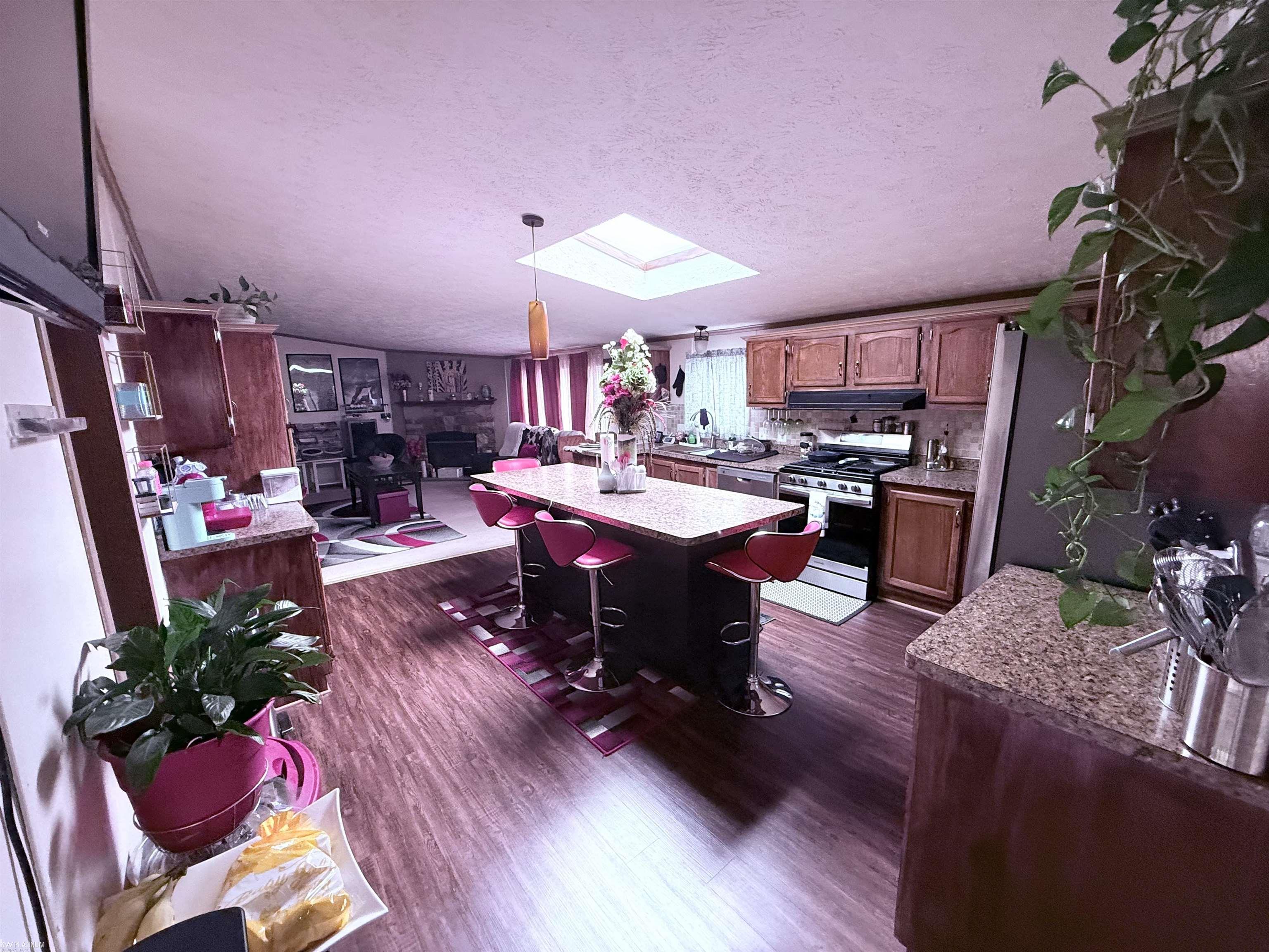 43864 Eureka Road Property Photo 9