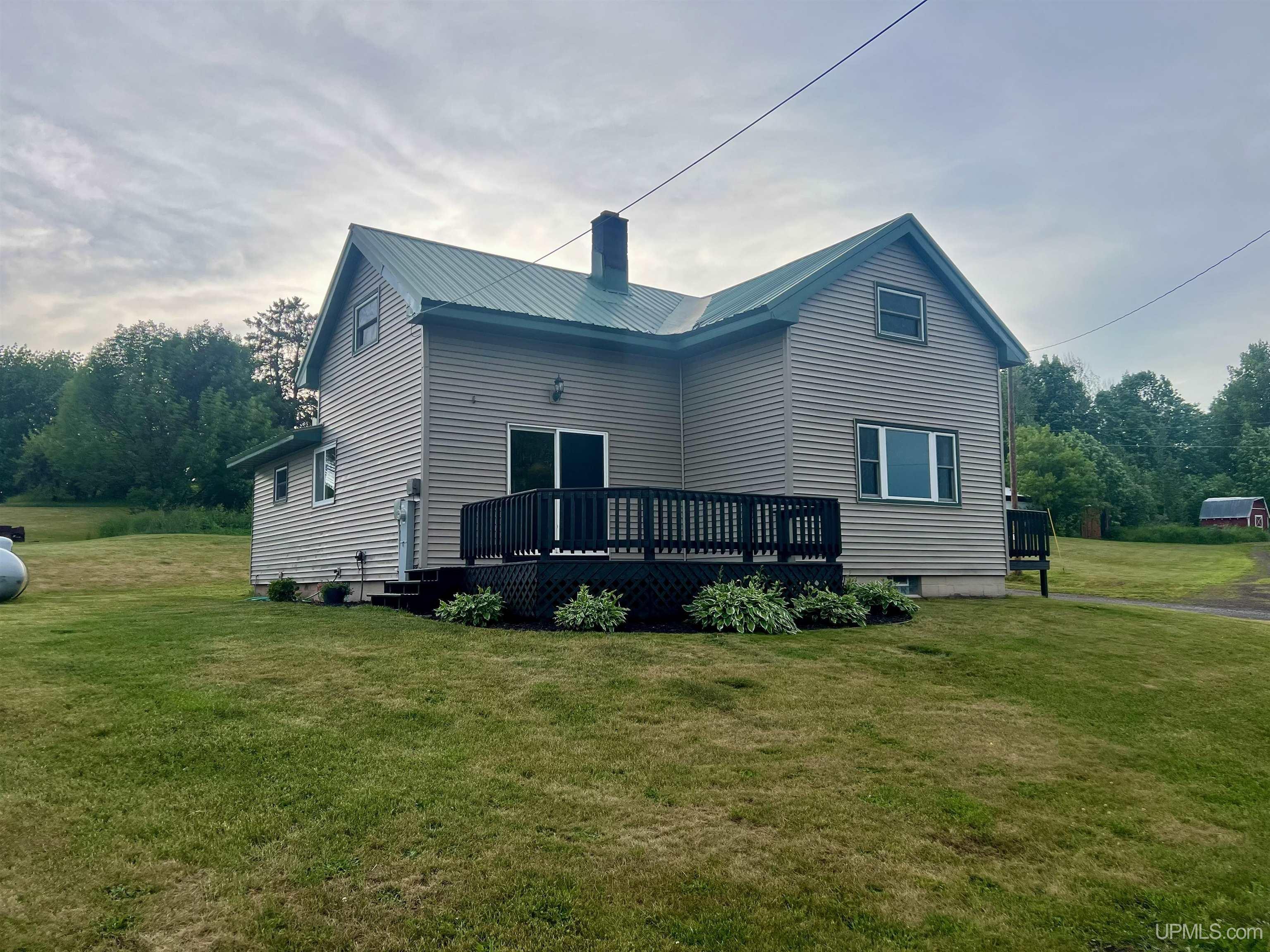 606 Mcclellan Avenue Property Photo 1