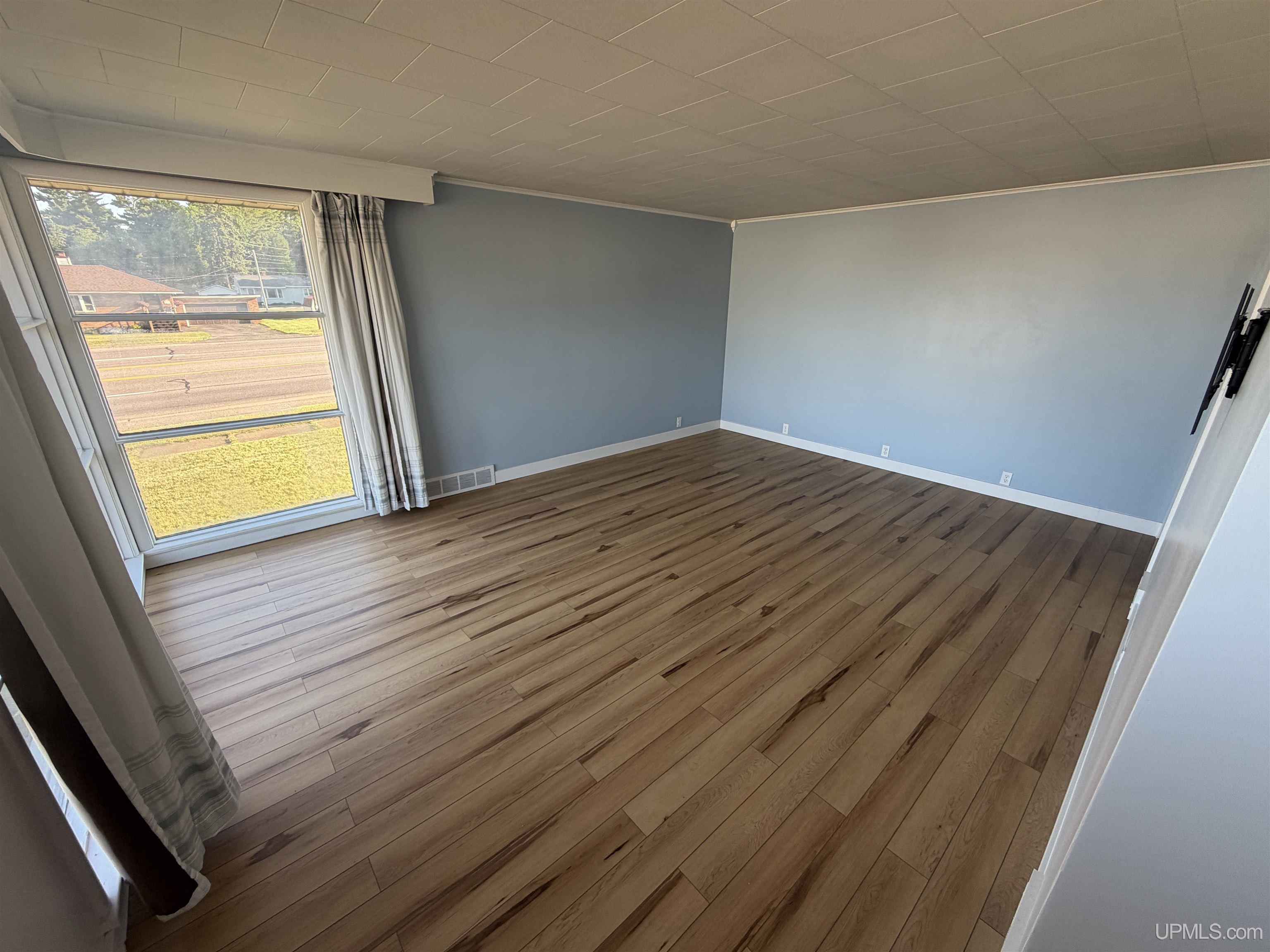 802 Palms Avenue Property Photo 10