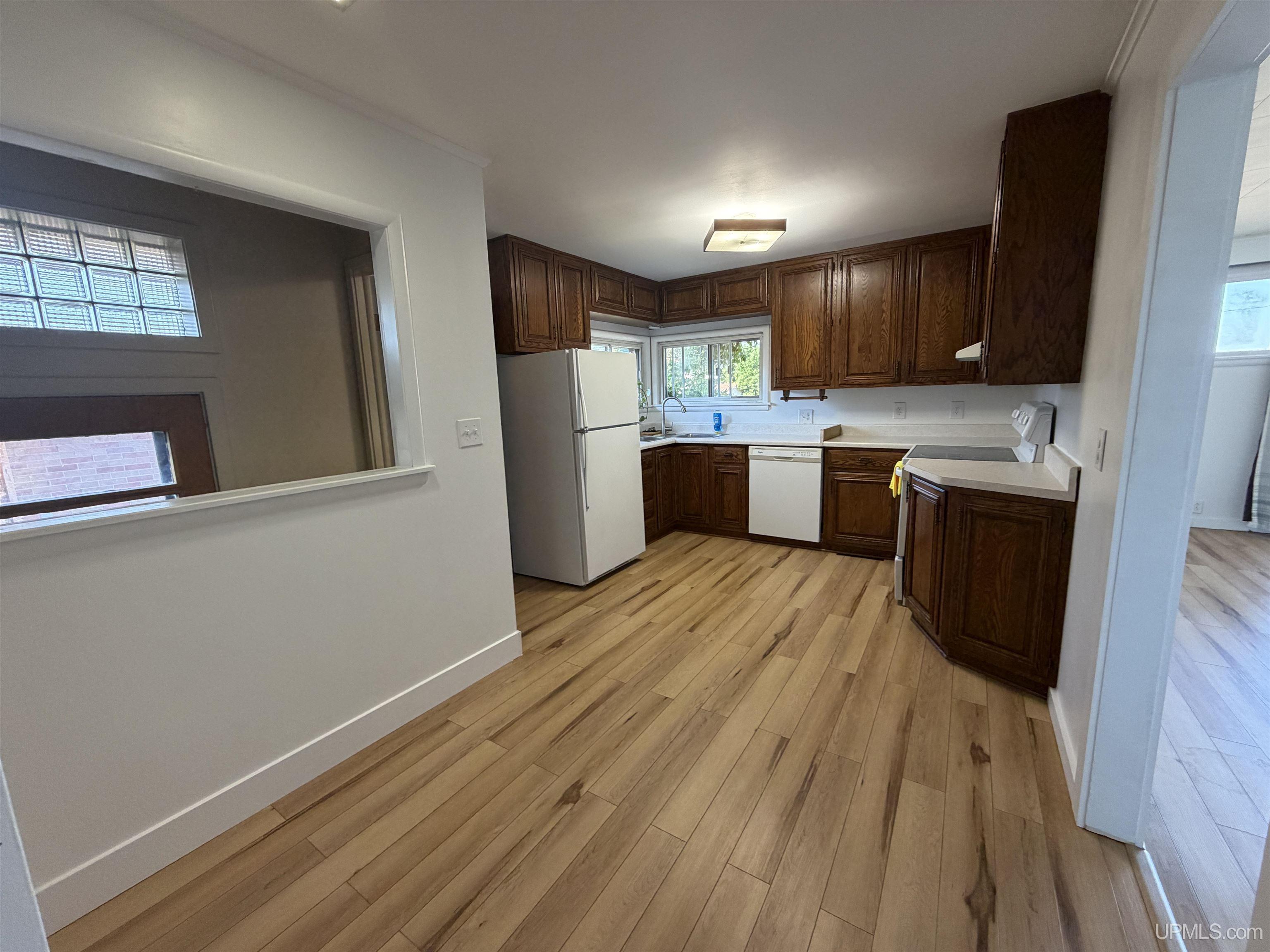 802 Palms Avenue Property Photo 11