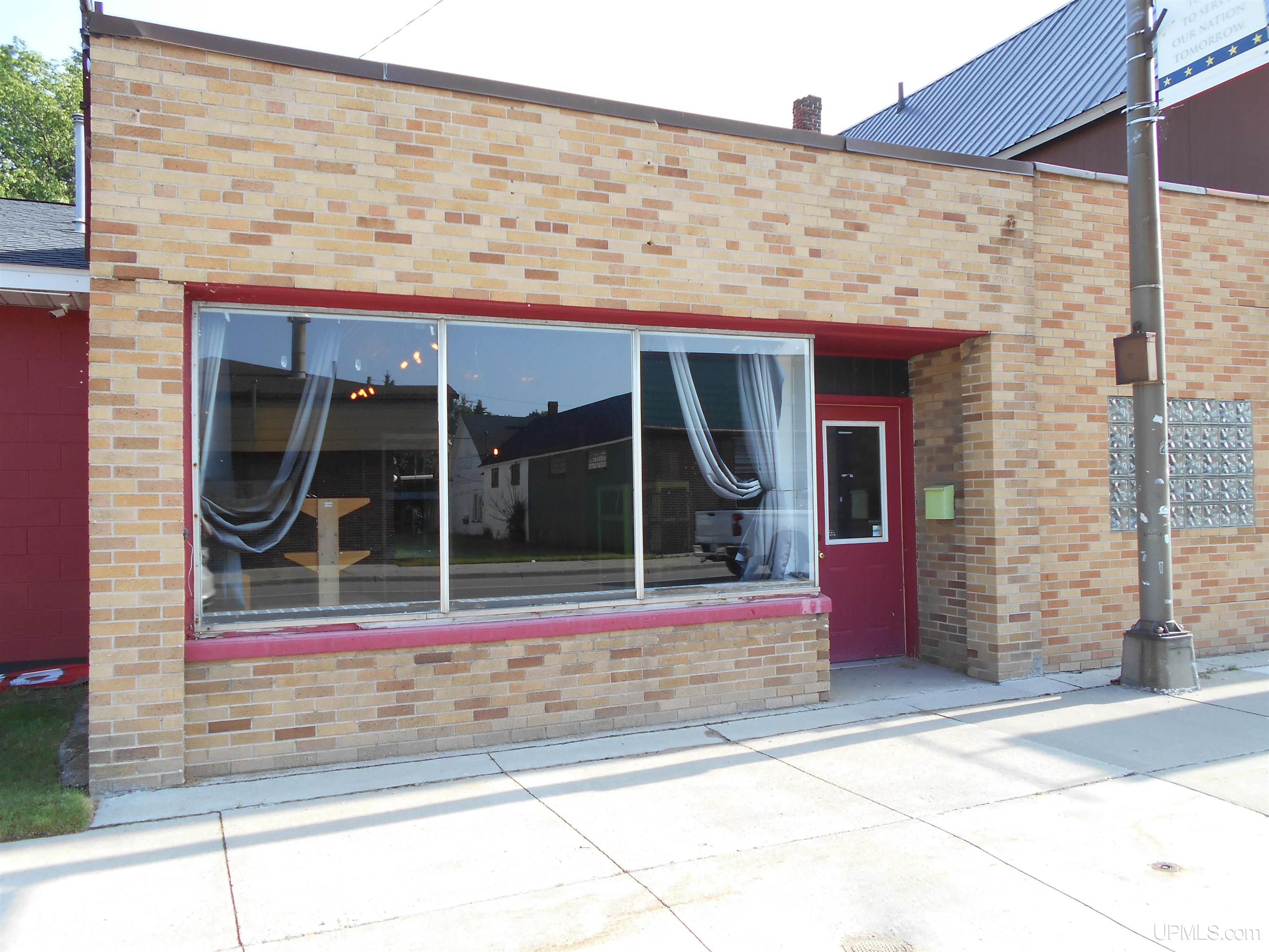 321 Deer Street Property Photo 2