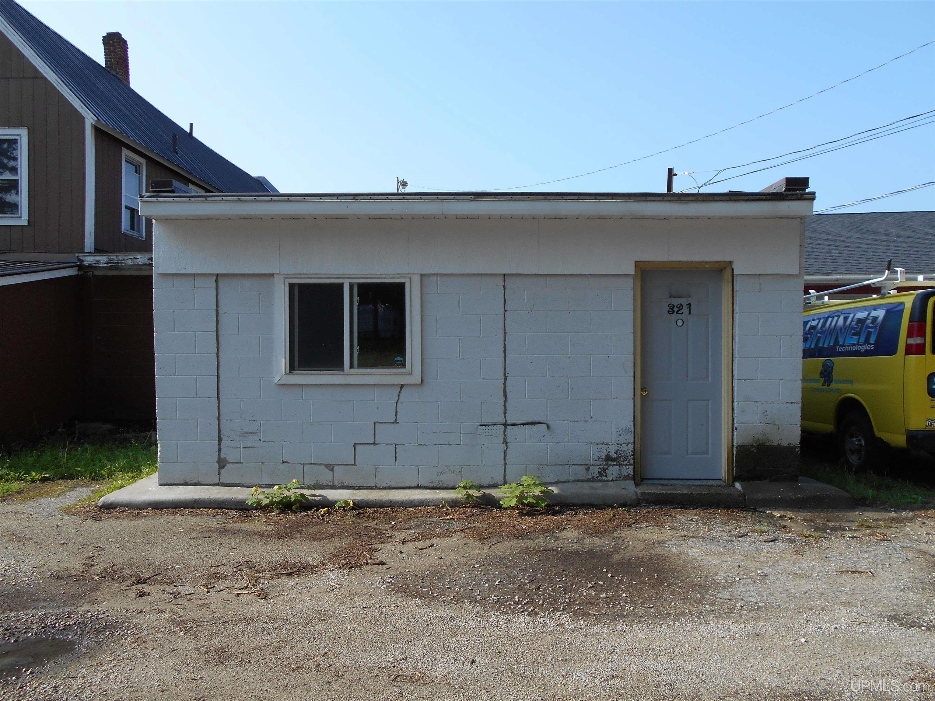 321 Deer Street Property Photo 17