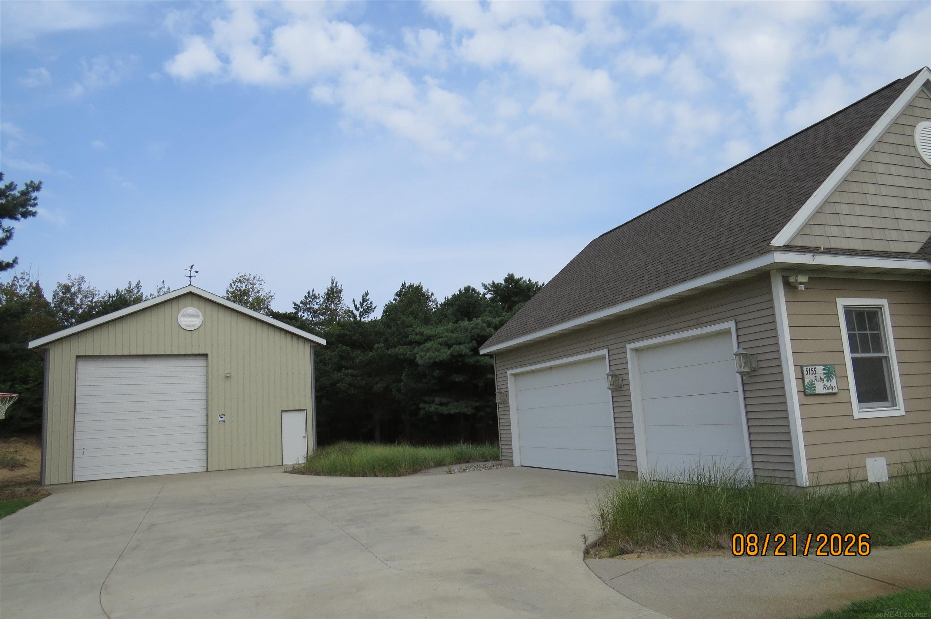 5155 Ruby Ridge Street Property Photo 7