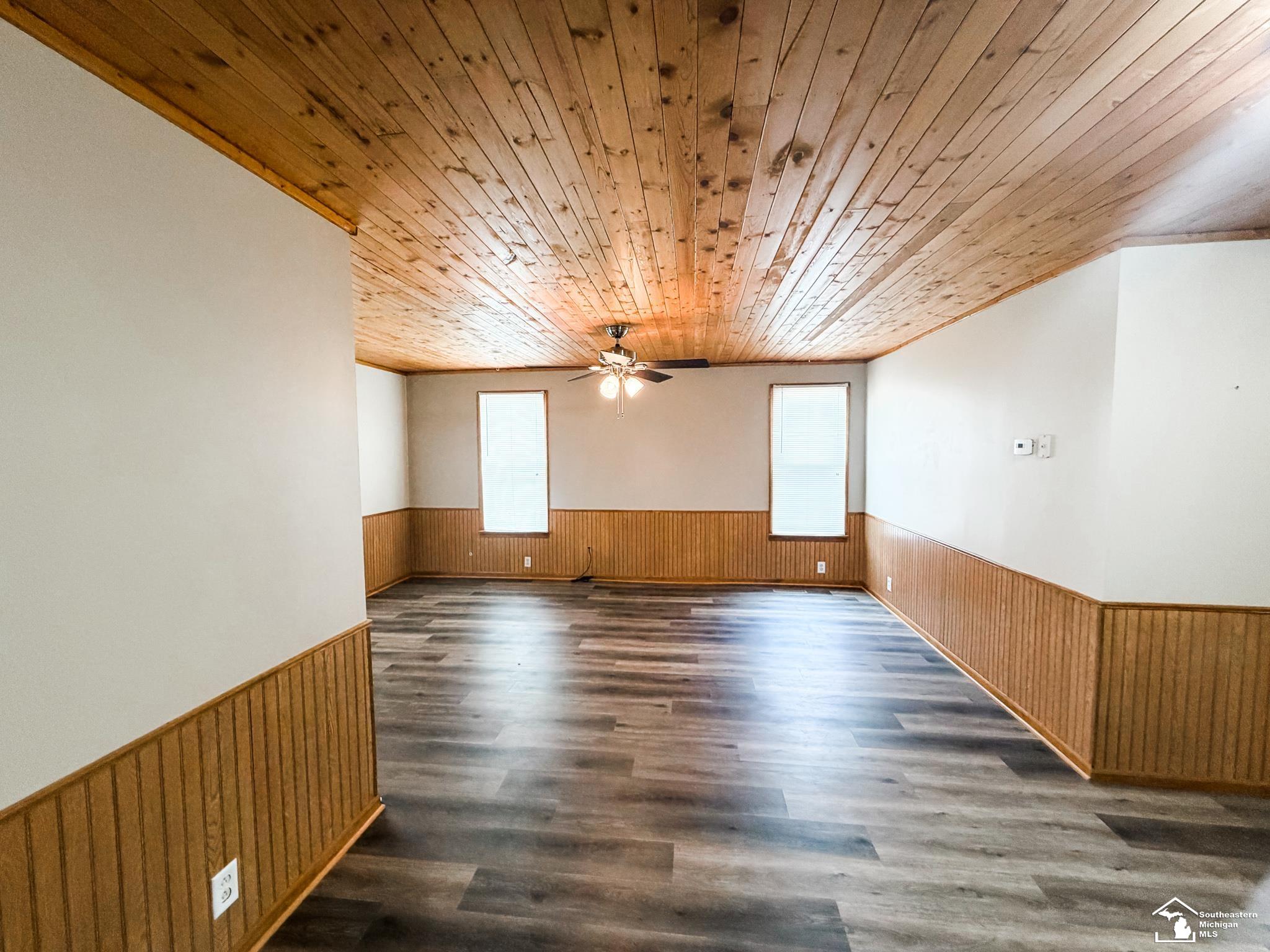 1051 Elm Street Property Photo 15