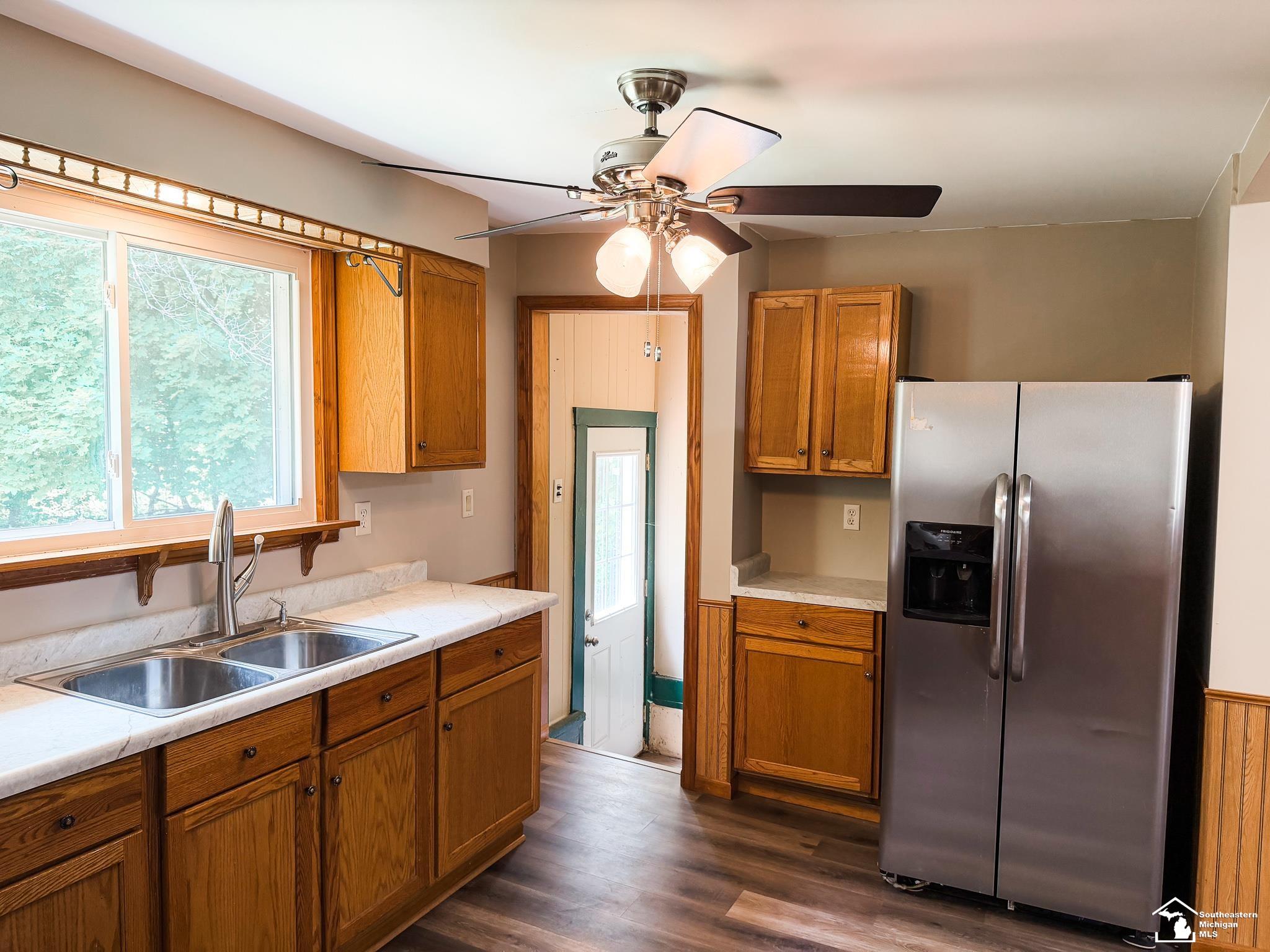 1051 Elm Street Property Photo 22