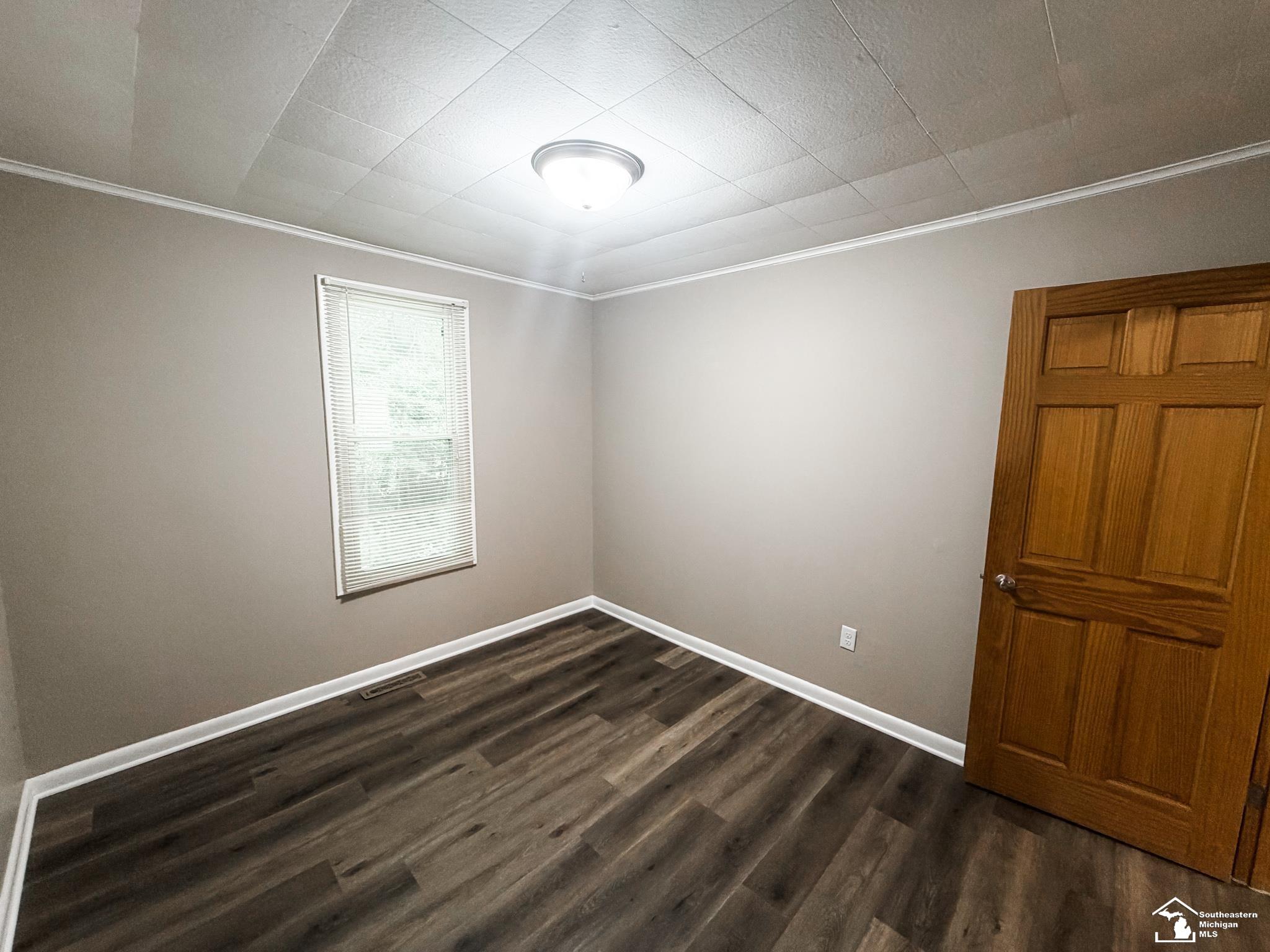 1051 Elm Street Property Photo 33