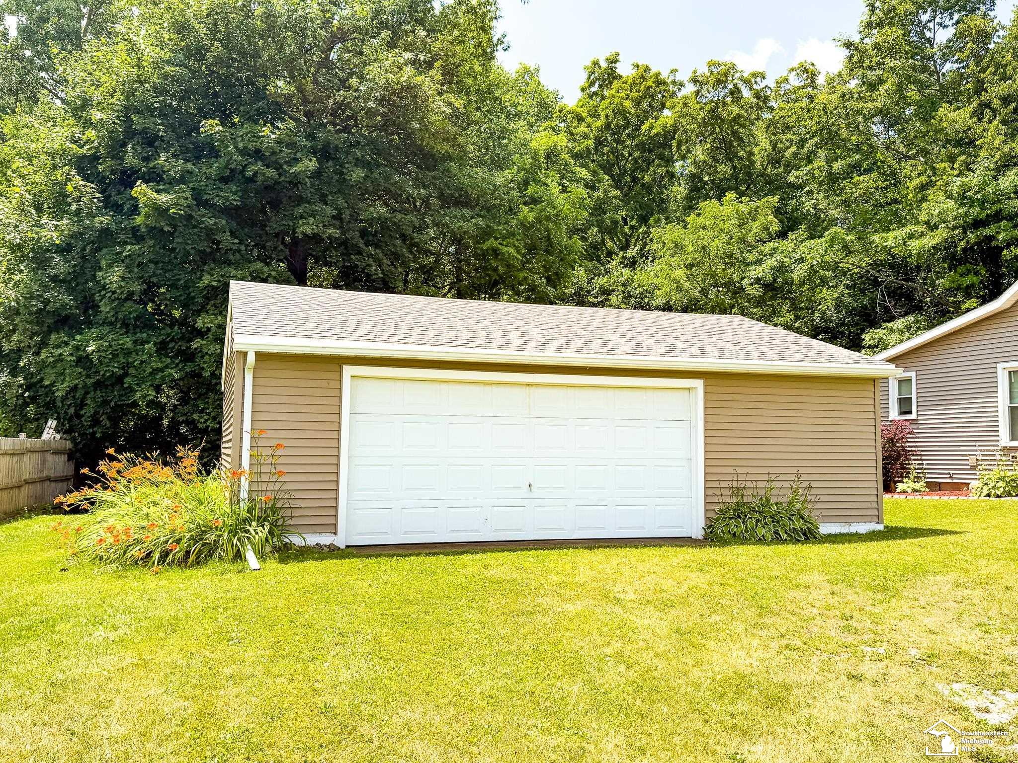1051 Elm Street Property Photo 40