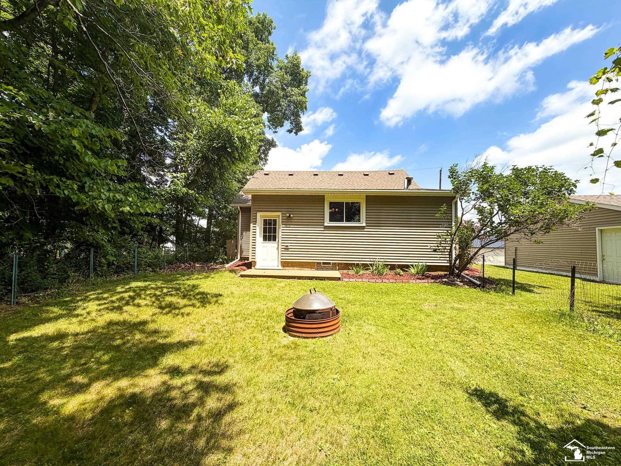 1051 Elm Street Property Photo 50