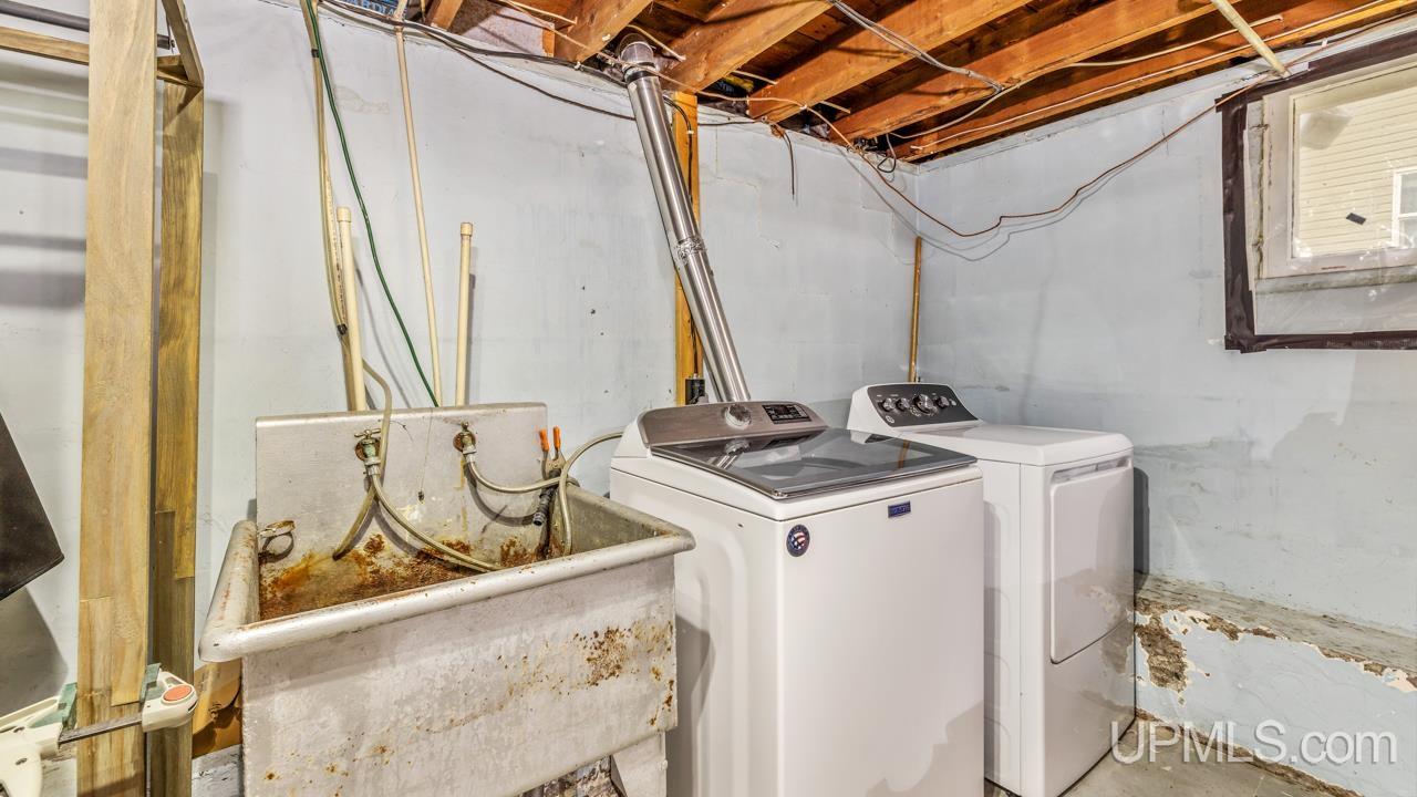 715 E I Street Property Photo 20
