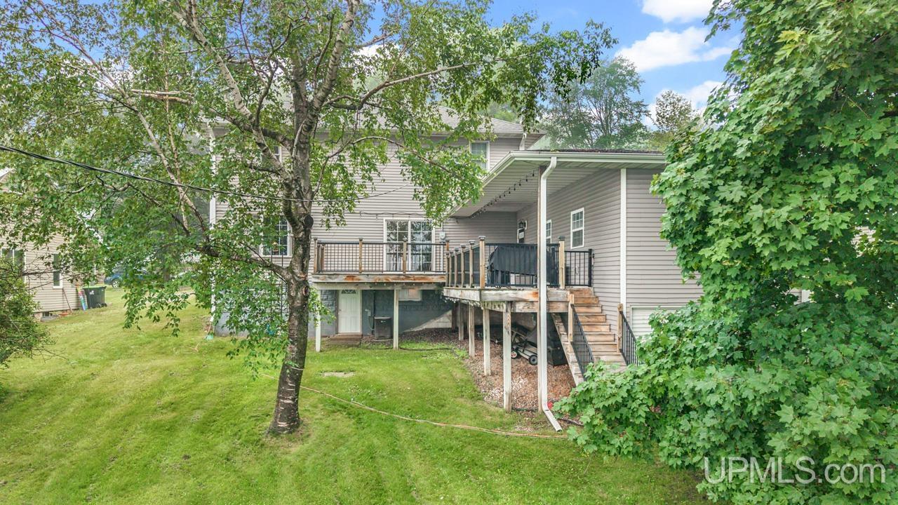 715 E I Street Property Photo 24