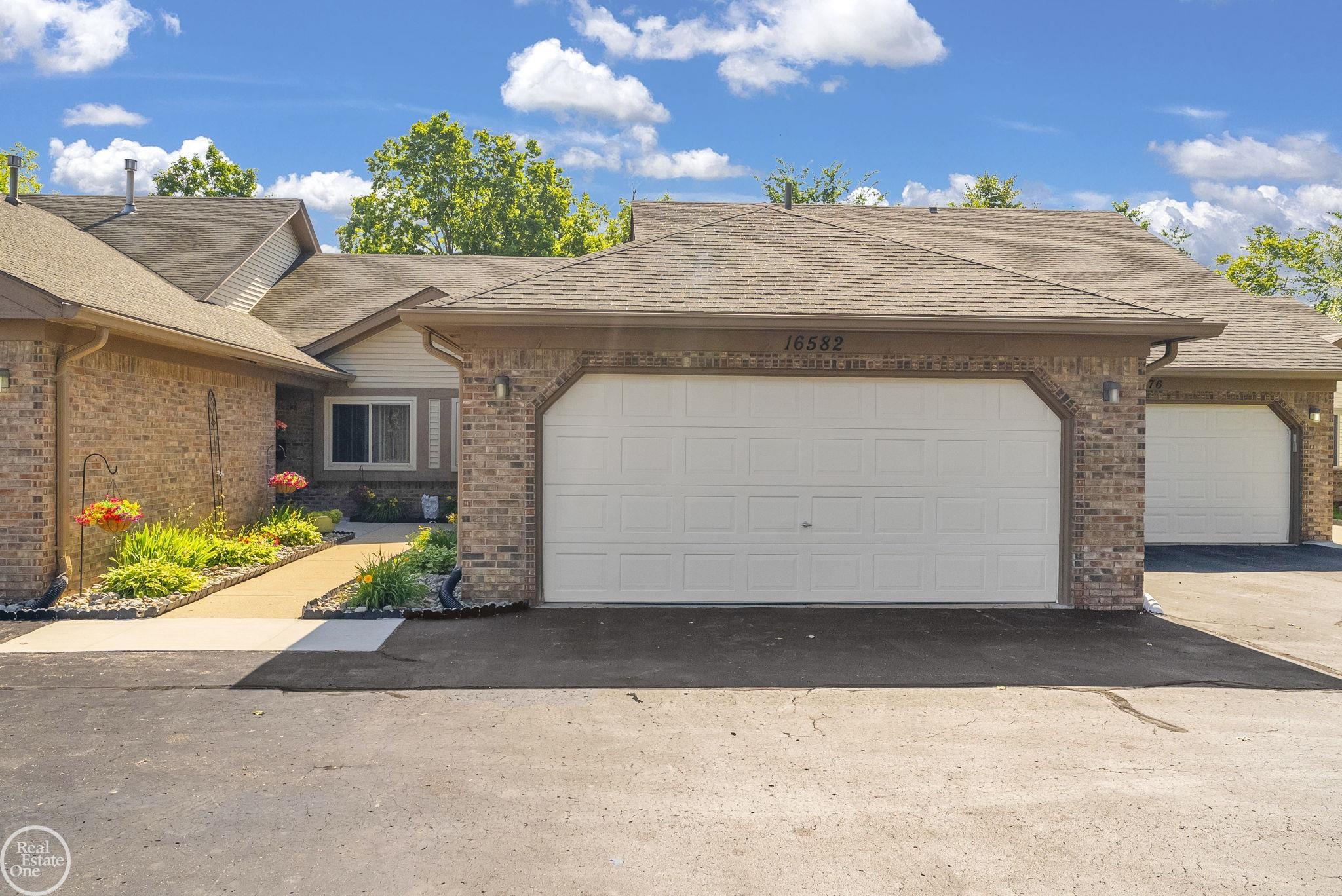 16582 Woodlane Drive Property Photo 3
