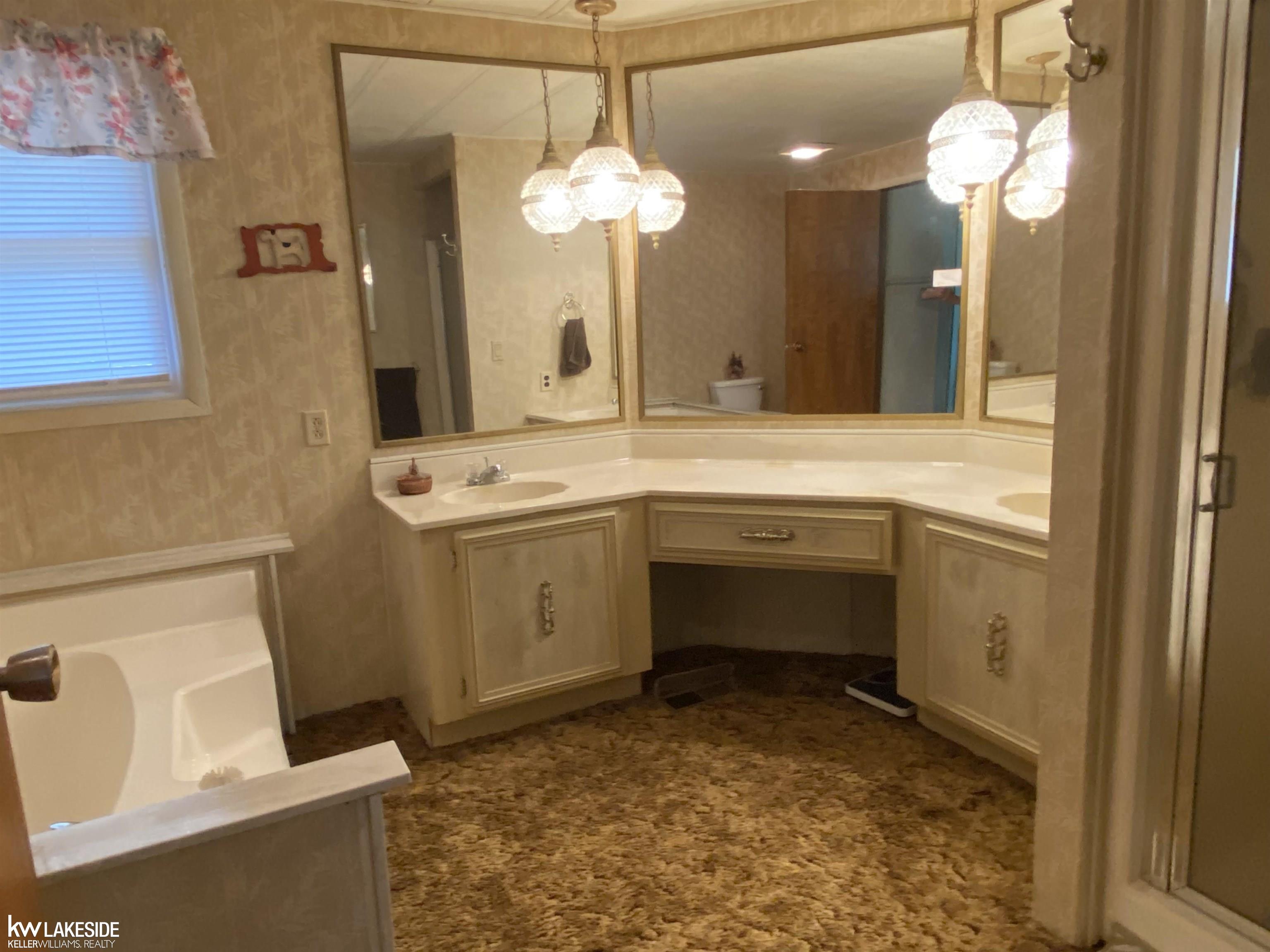 4377 Cochran Road Property Photo 6