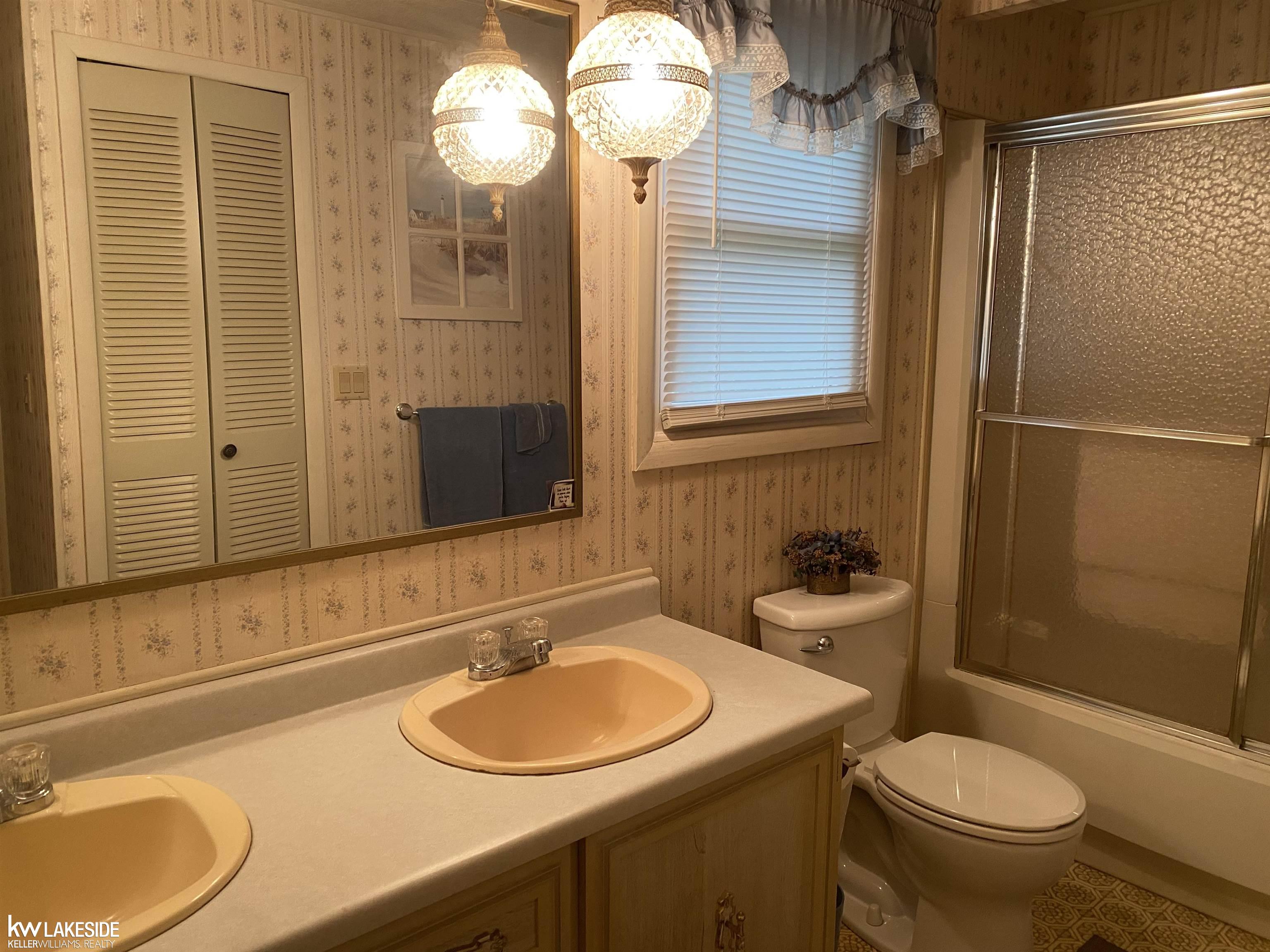 4377 Cochran Road Property Photo 10