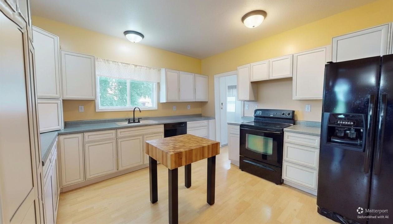 8611 S Wise Road Property Photo 6