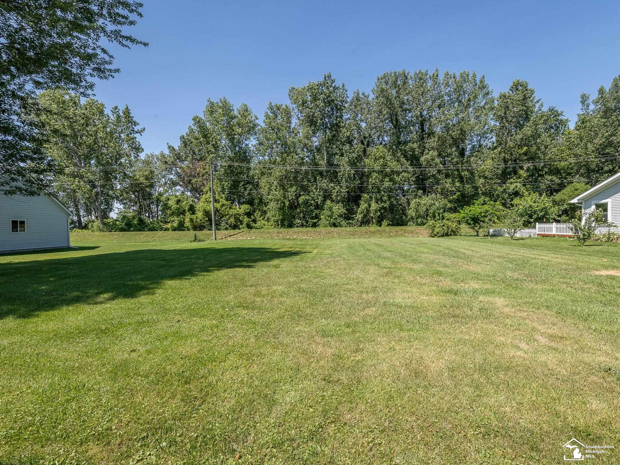 Sycamore Road Property Photo 1