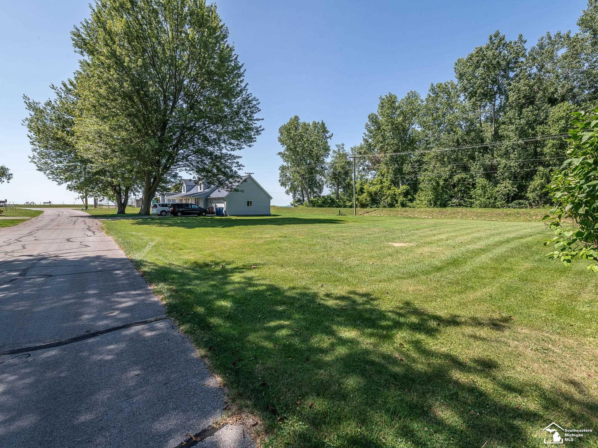 Sycamore Road Property Photo 13
