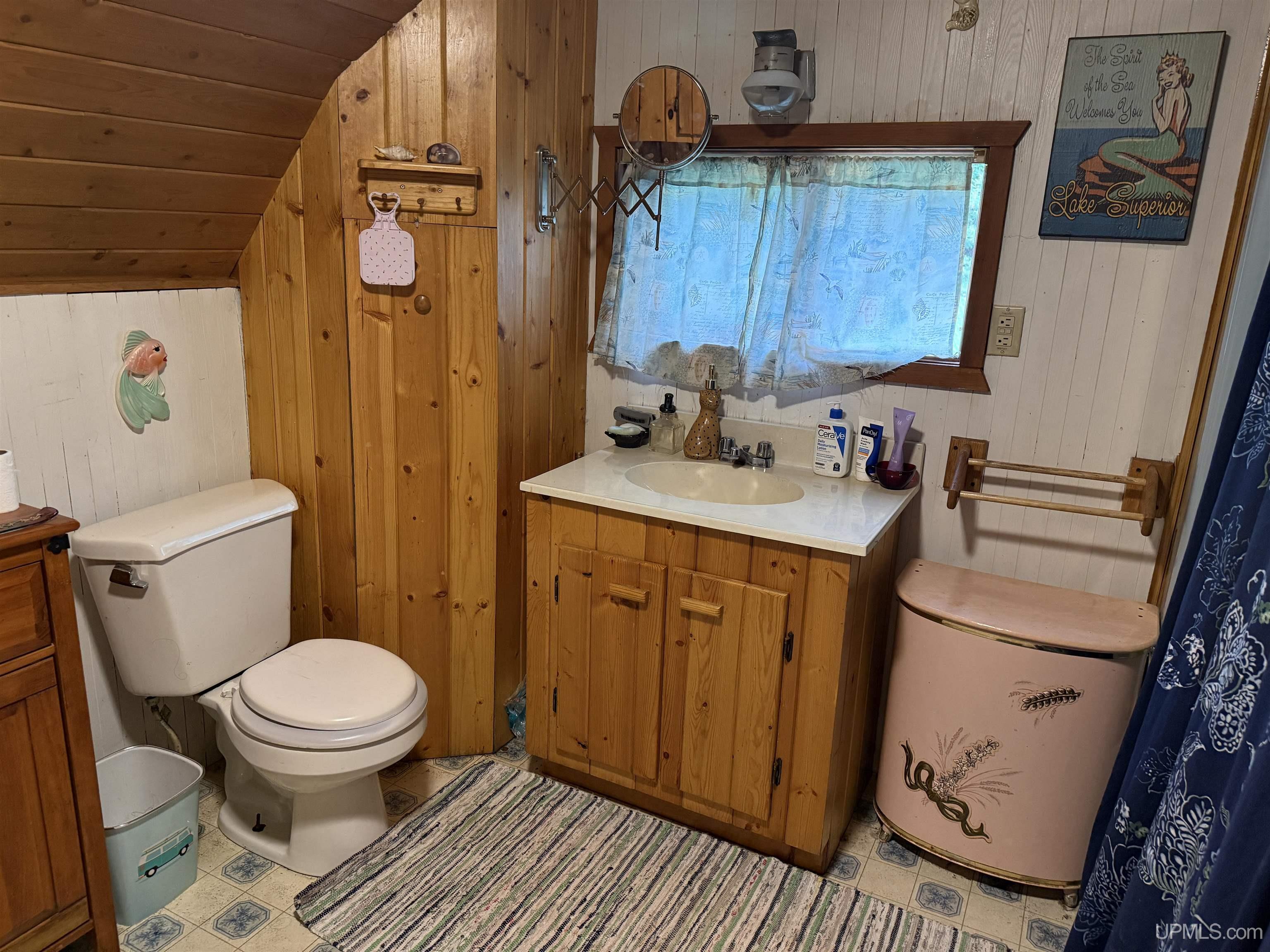 E16983 Nevins Lake Road Property Photo 16